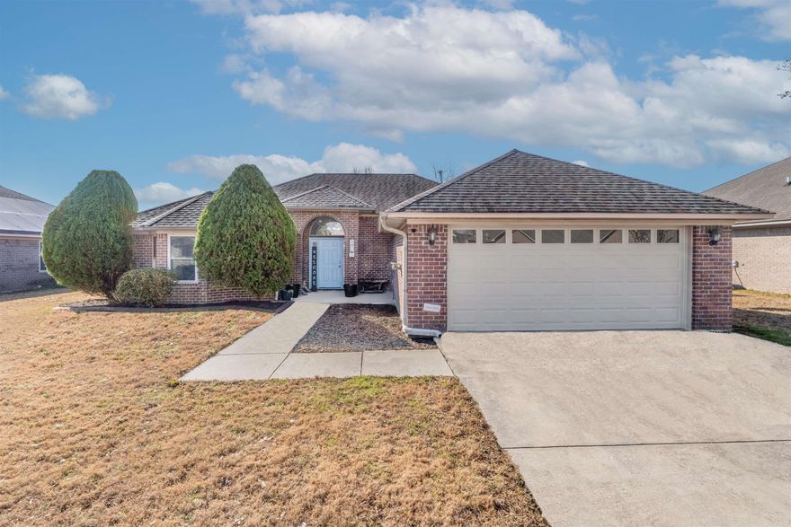 Beautiful 3 bed, 2 bath home with 1,765 sq ft of comfortable living space! Located in Vilonia Schools and close to the bypass for an easy drive to Little Rock Air Force Base, Conway, Cabot, and surrounding areas. This home offers a split floor plan with a spacious open concept and includes a pantry, updated laundry room, walk in master closet and multiple updates throughout. Outside you will find a fully fenced back yard with extended decking and fresh landscaping boosting curb appeal.  Move in ready, this home won't last long. Schedule your showing today. Agents, see remarks.