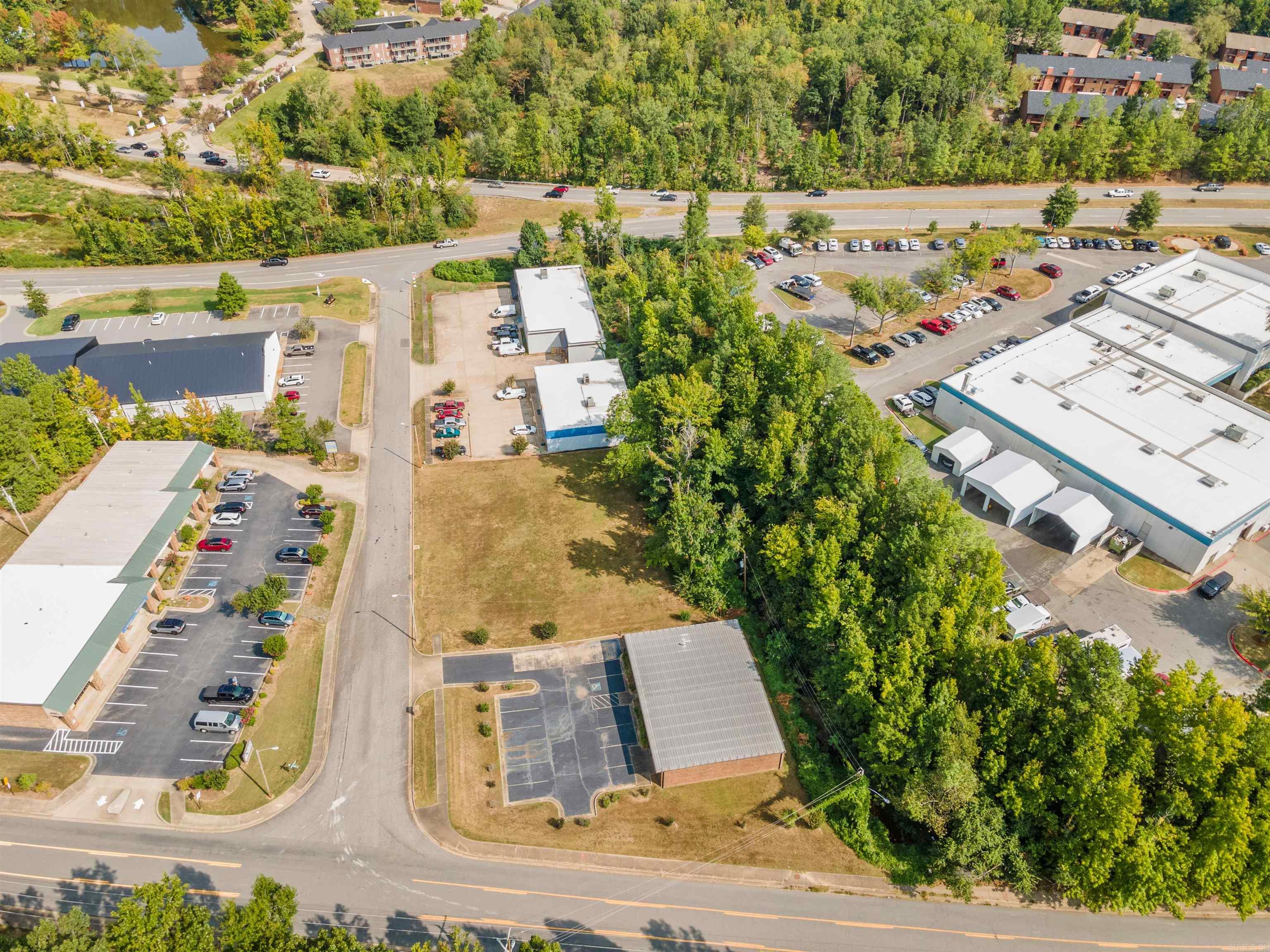 West Markham - Commercial Sale