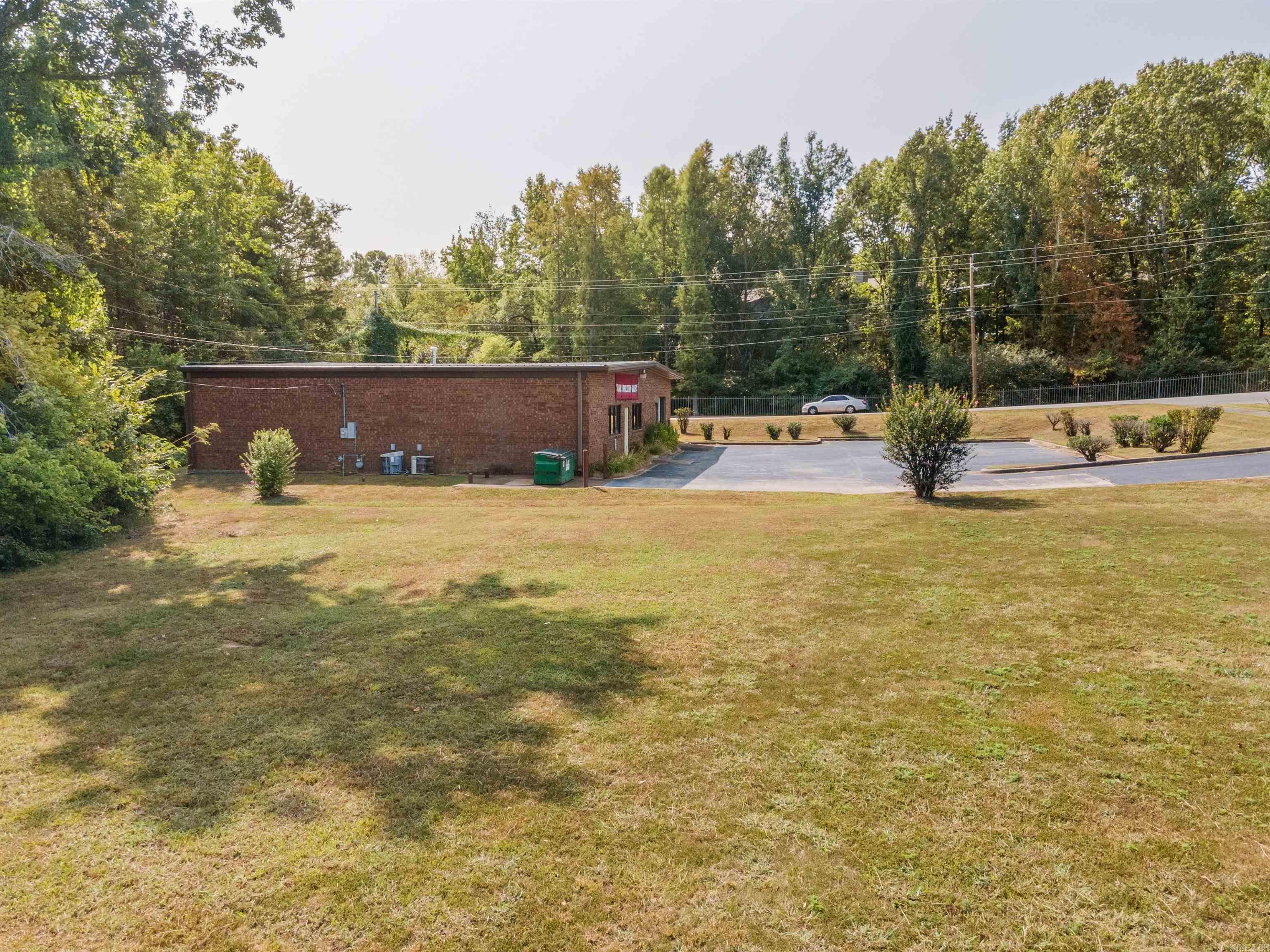 West Markham - Commercial Sale