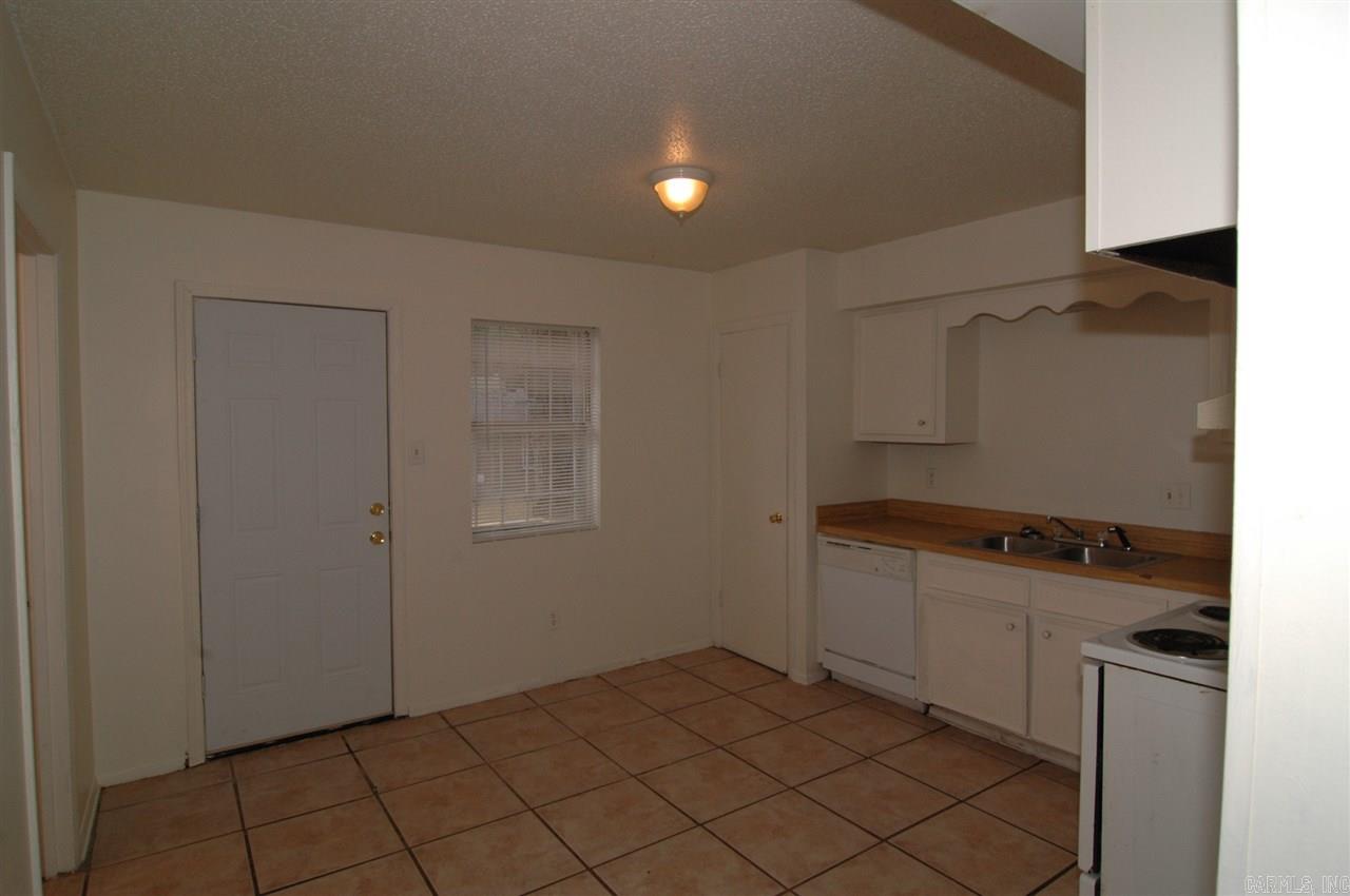 Morris Manor - Residential Lease