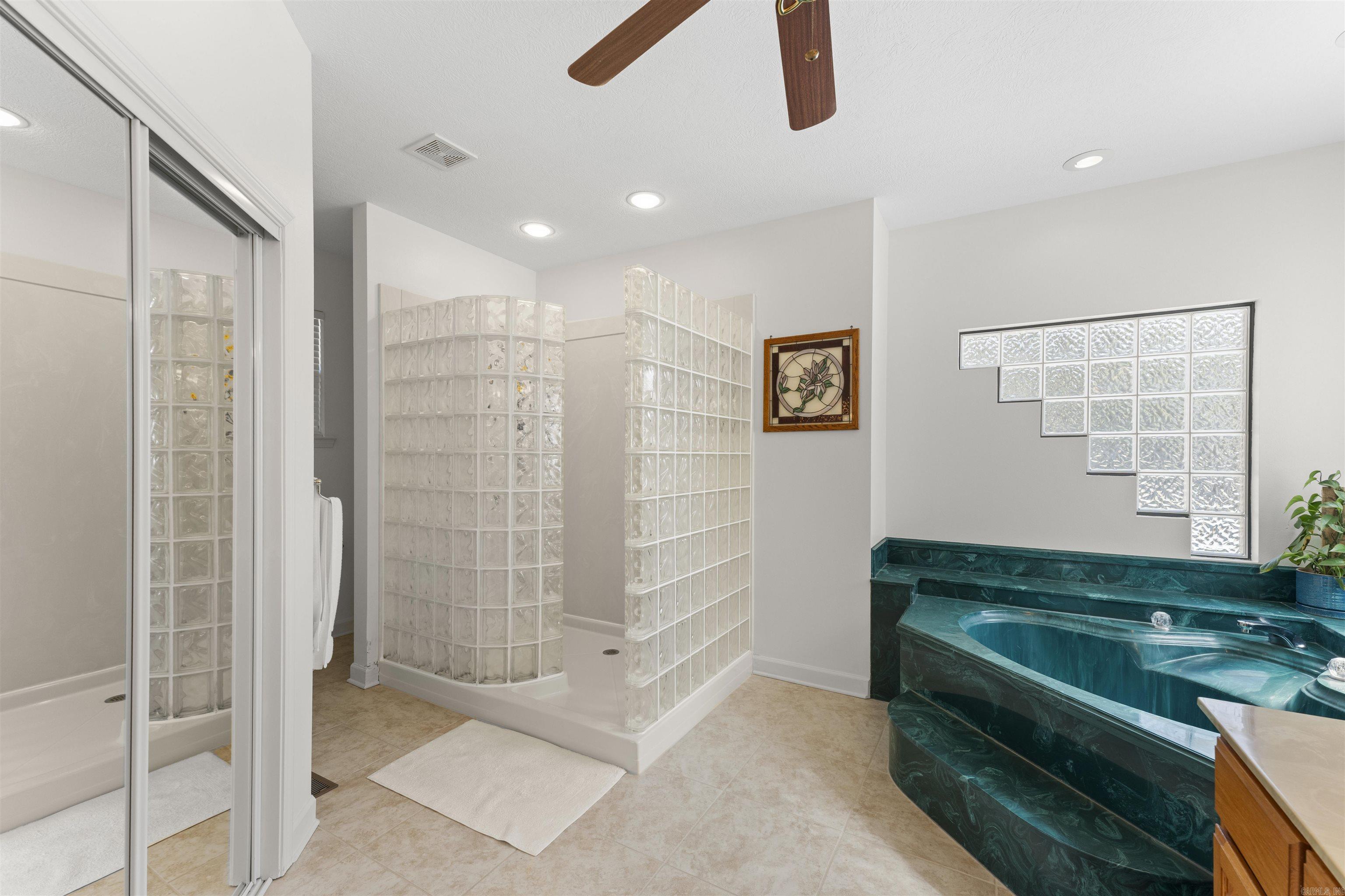 WELLINGTON - Residential