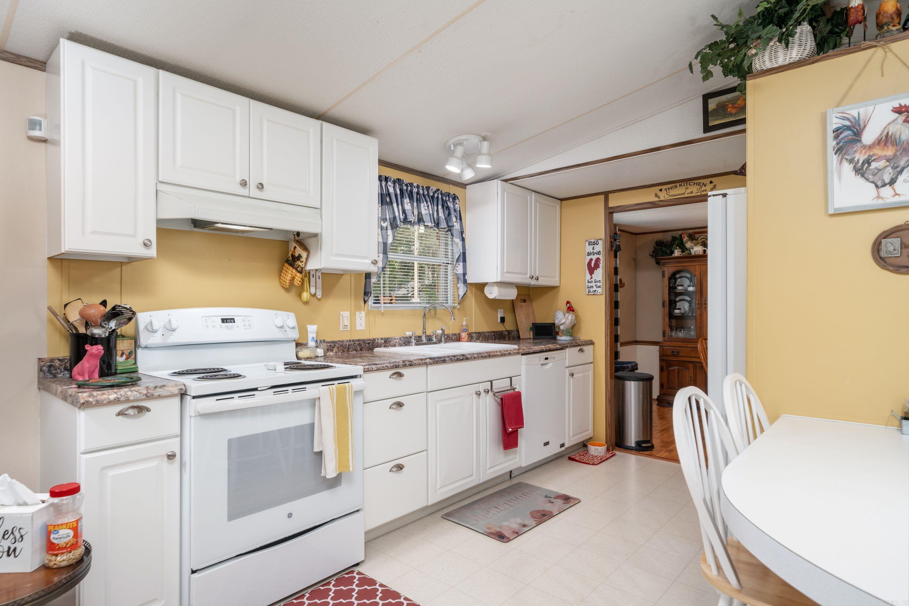 CORYS GLAZIER PEAU - Residential