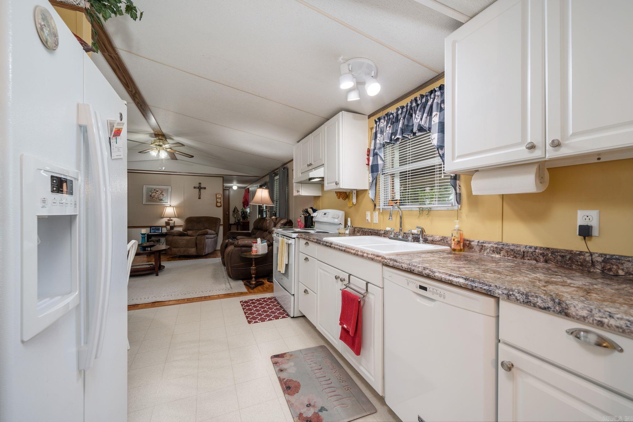 CORYS GLAZIER PEAU - Residential