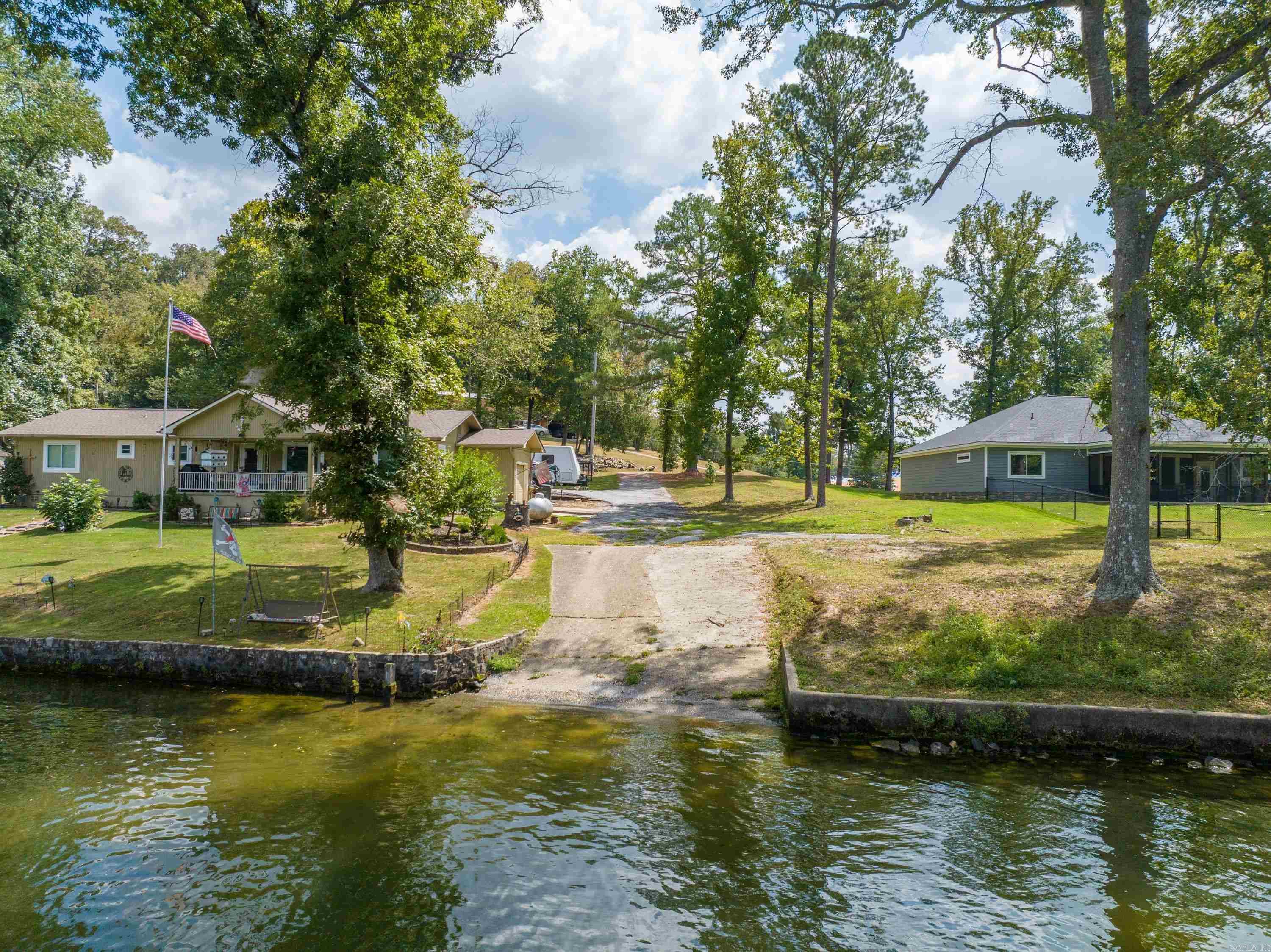 CORYS GLAZIER PEAU - Residential