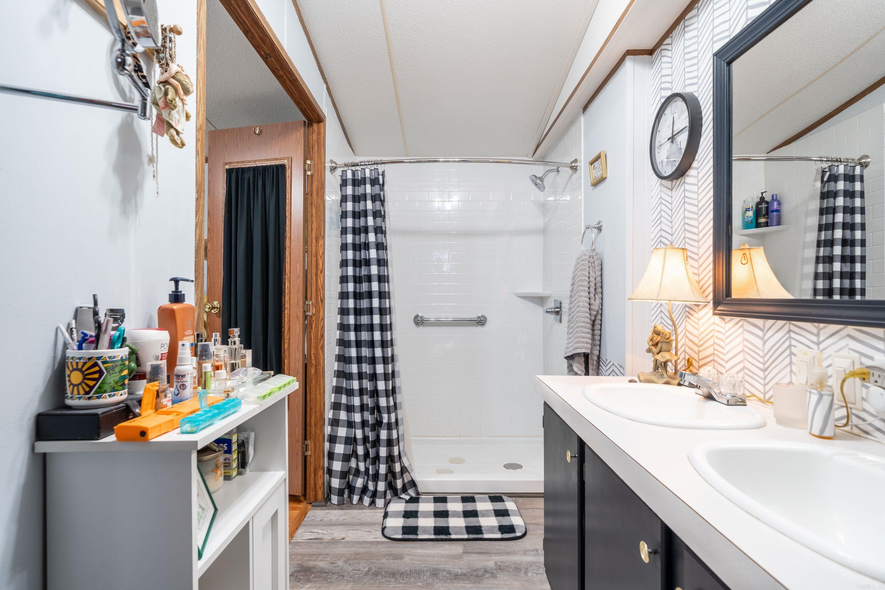 CORYS GLAZIER PEAU - Residential