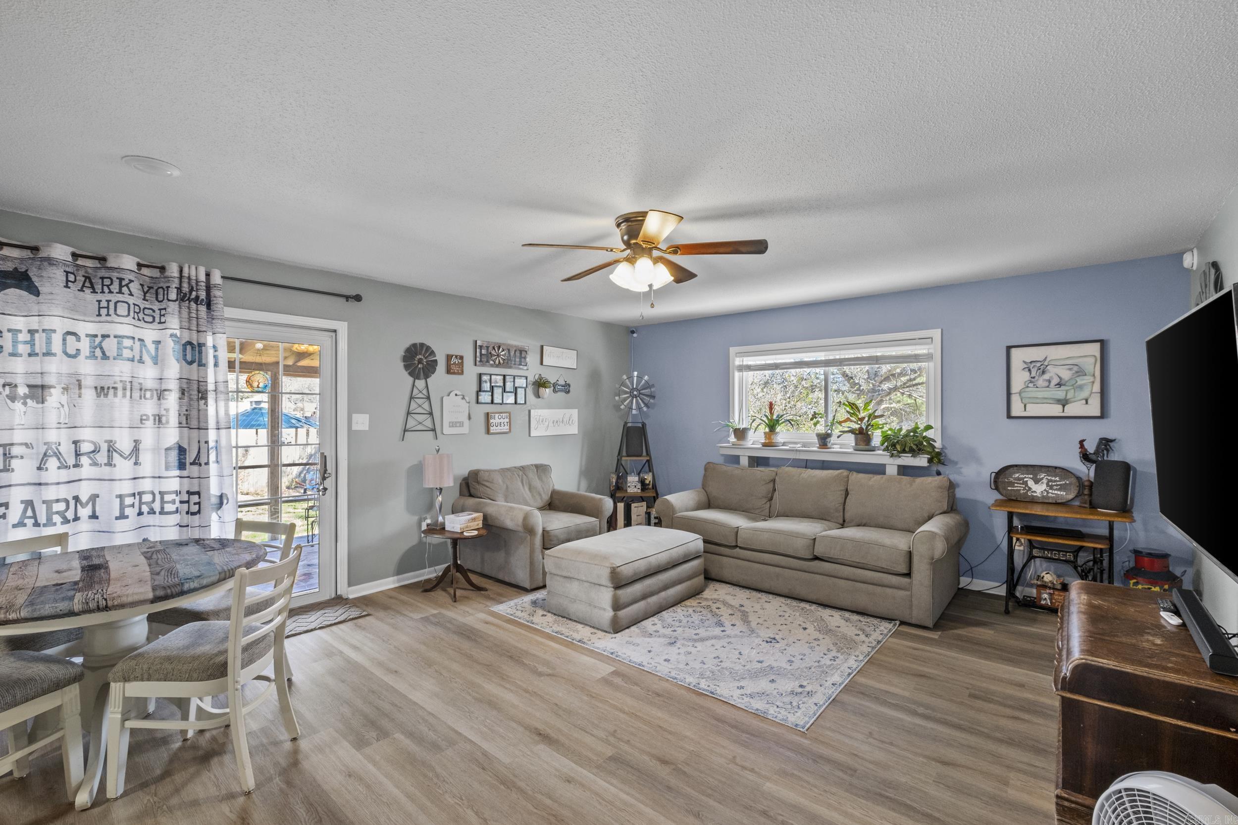 WESTERN HILLS ADD - Residential