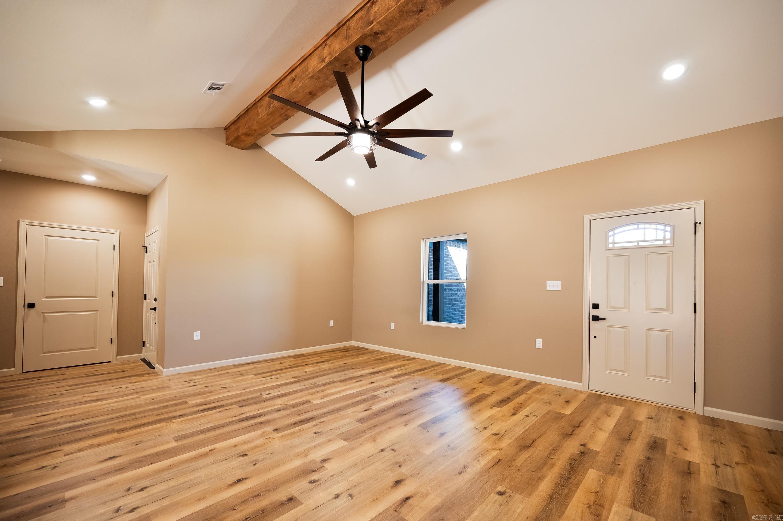 CEDAR CREEK - Residential