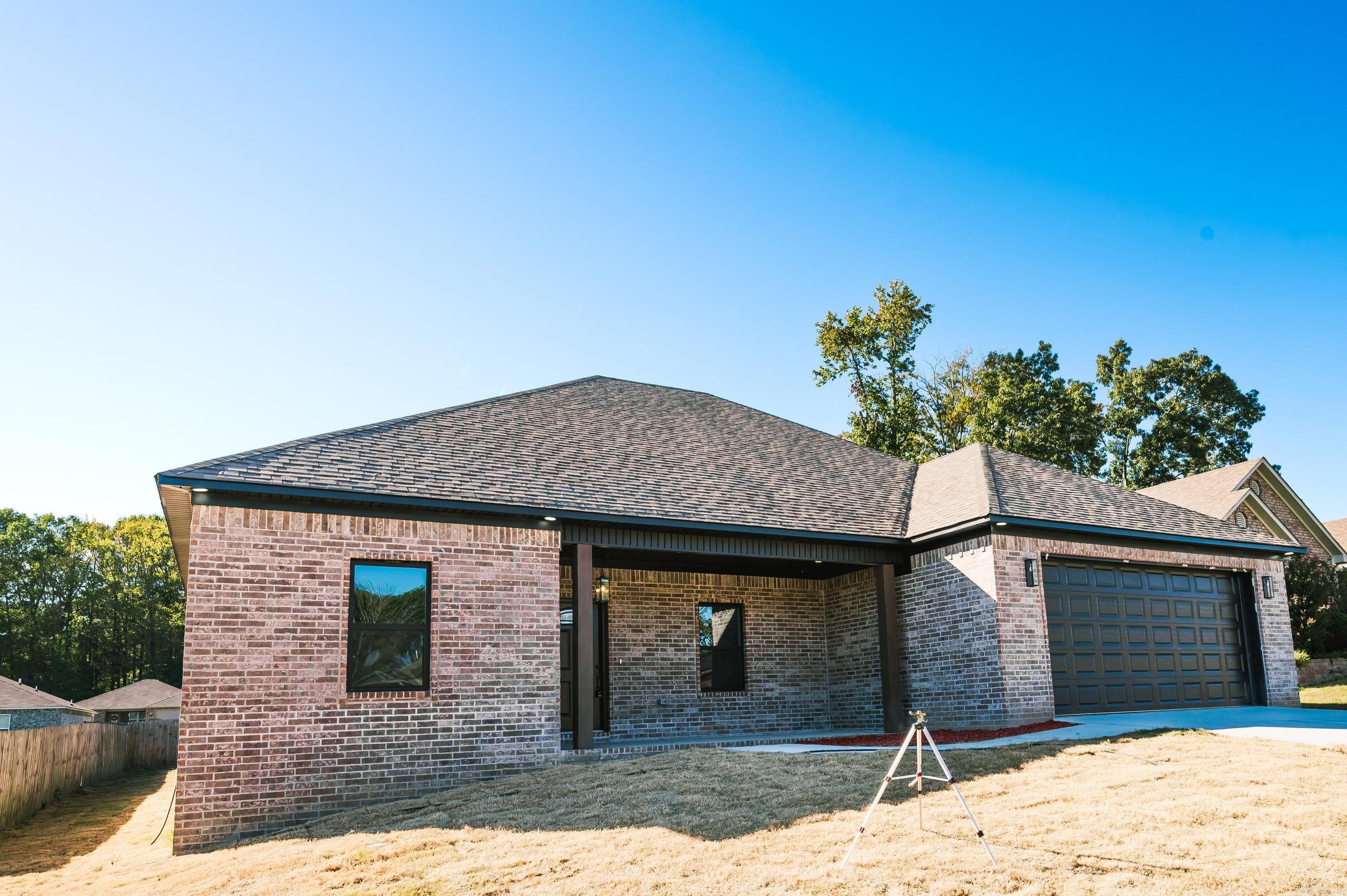 CEDAR CREEK - Residential