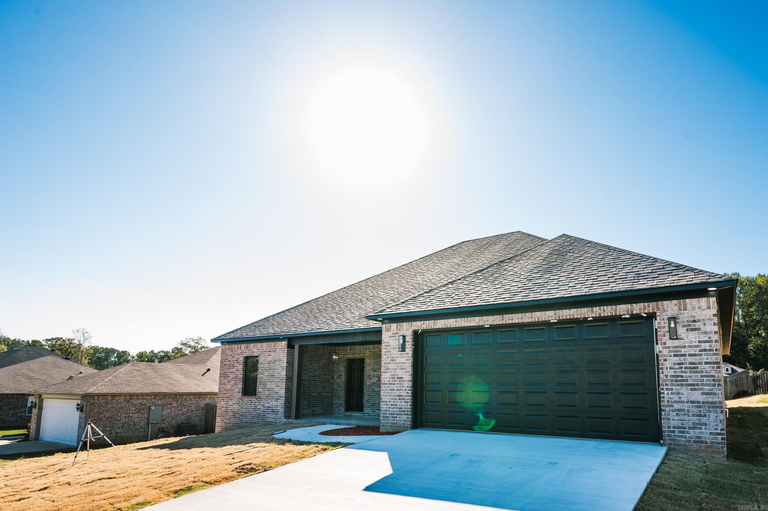 CEDAR CREEK - Residential