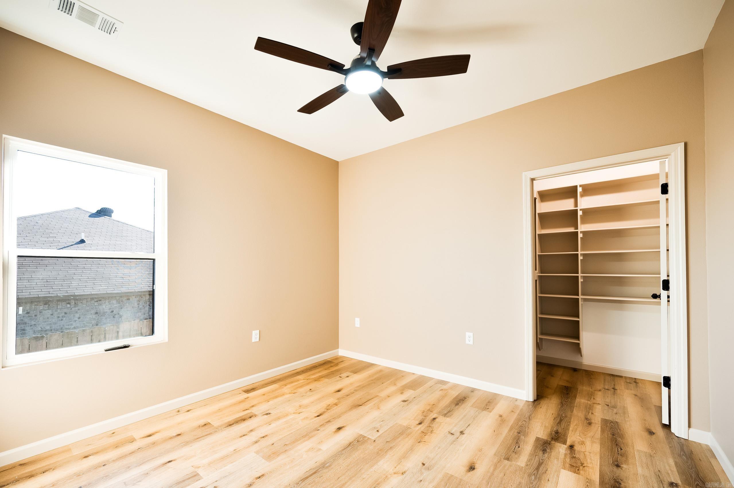 CEDAR CREEK - Residential