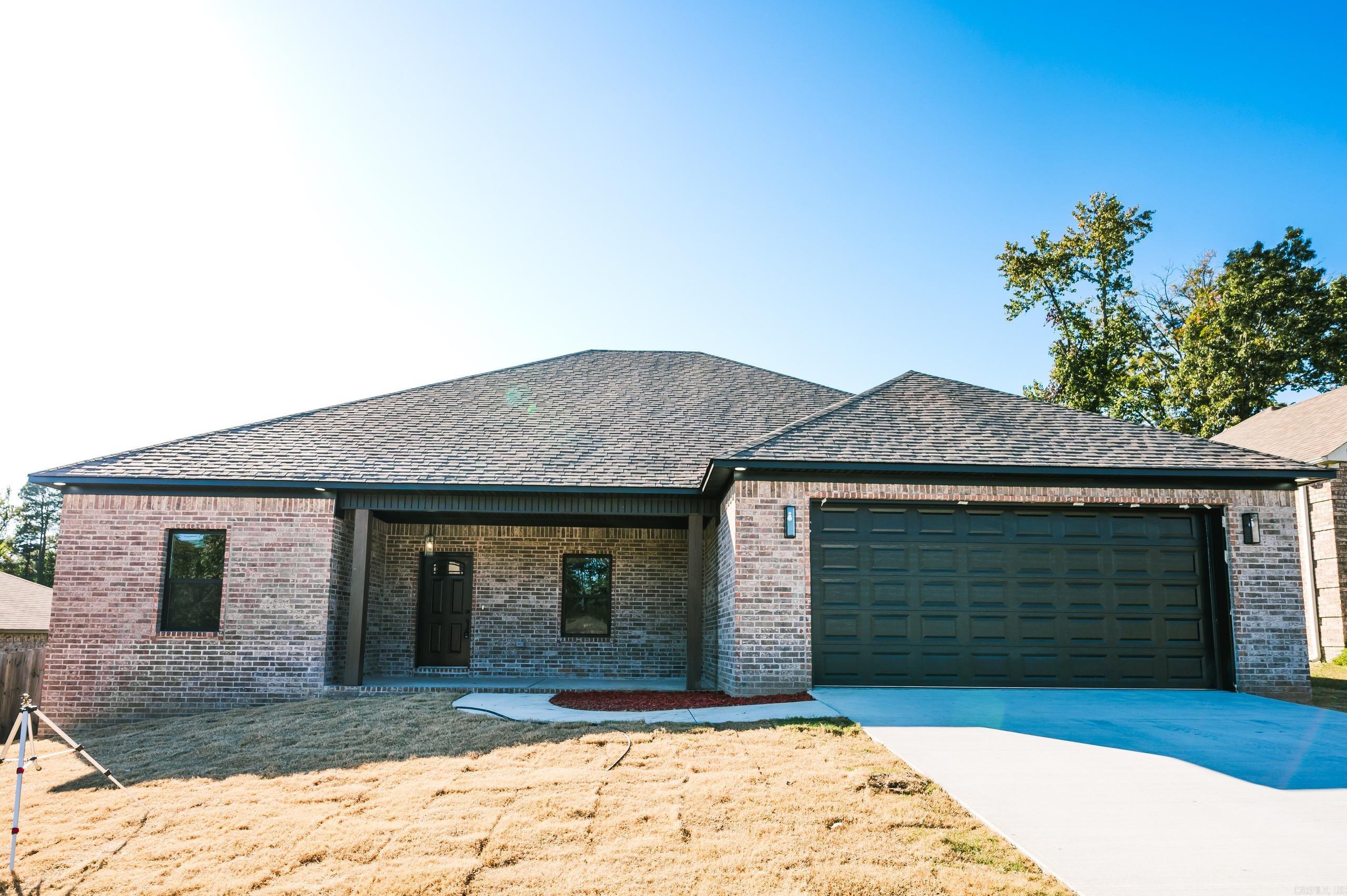 CEDAR CREEK - Residential