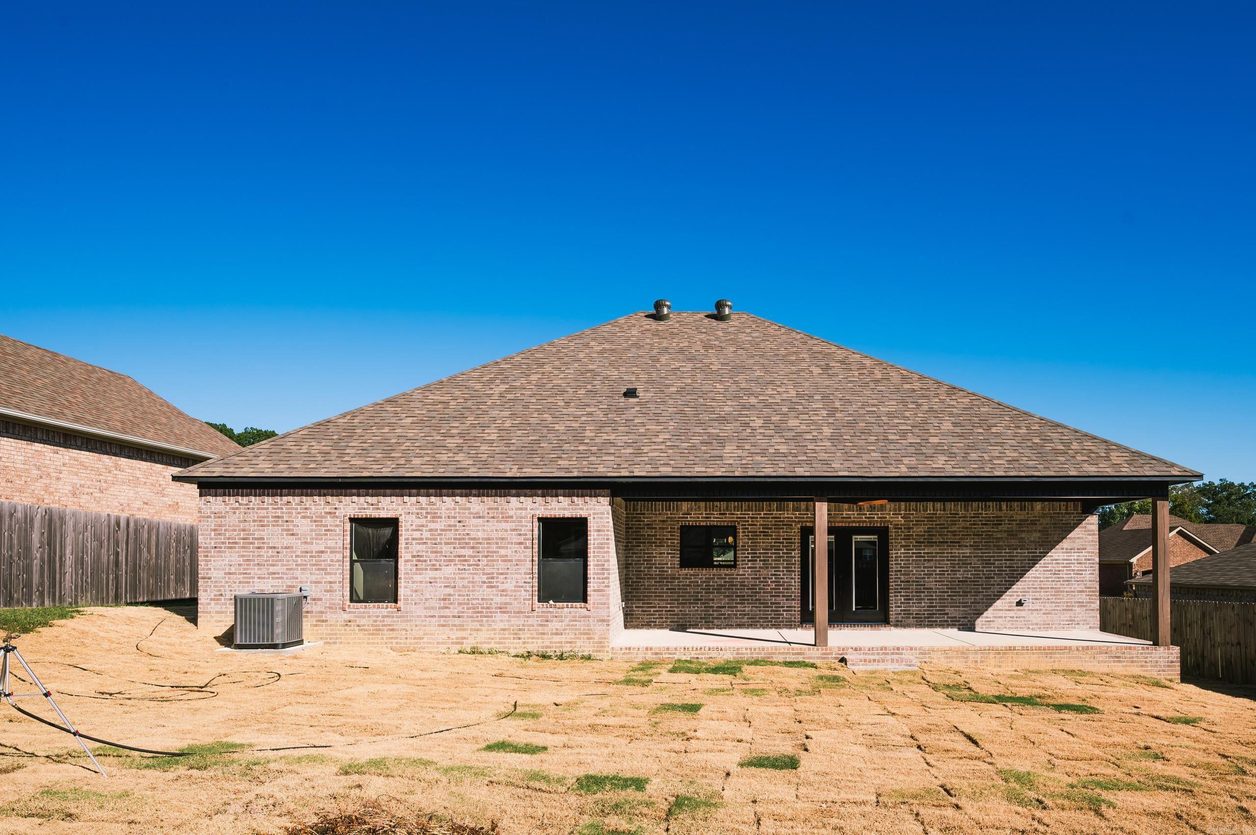 CEDAR CREEK - Residential