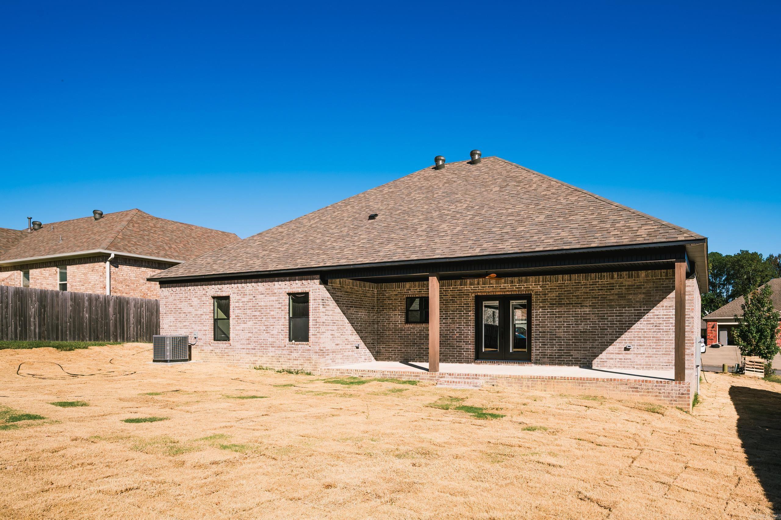 CEDAR CREEK - Residential