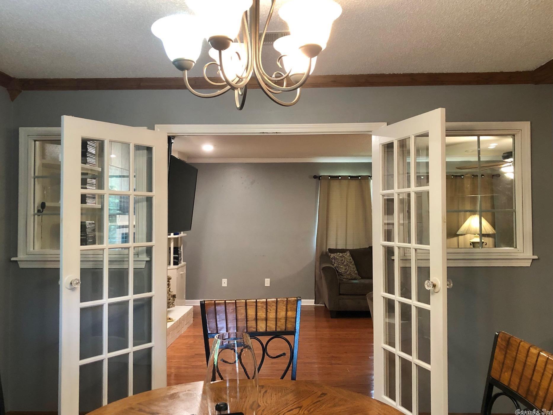 STONEWALL - Residential