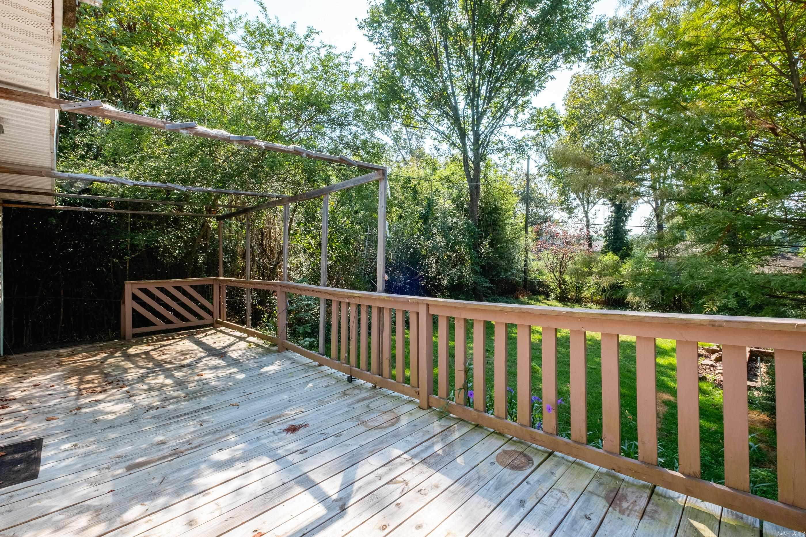 CAMMACK WOODS - Residential