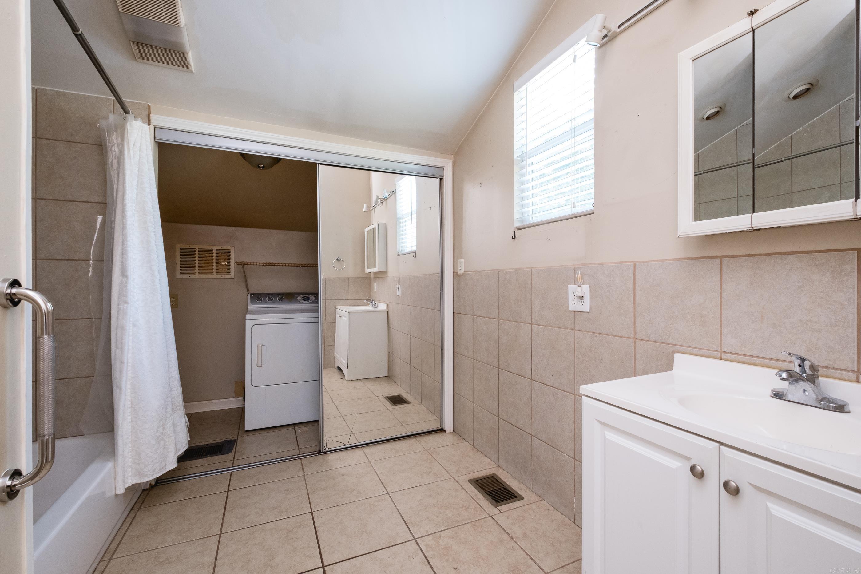 CAMMACK WOODS - Residential