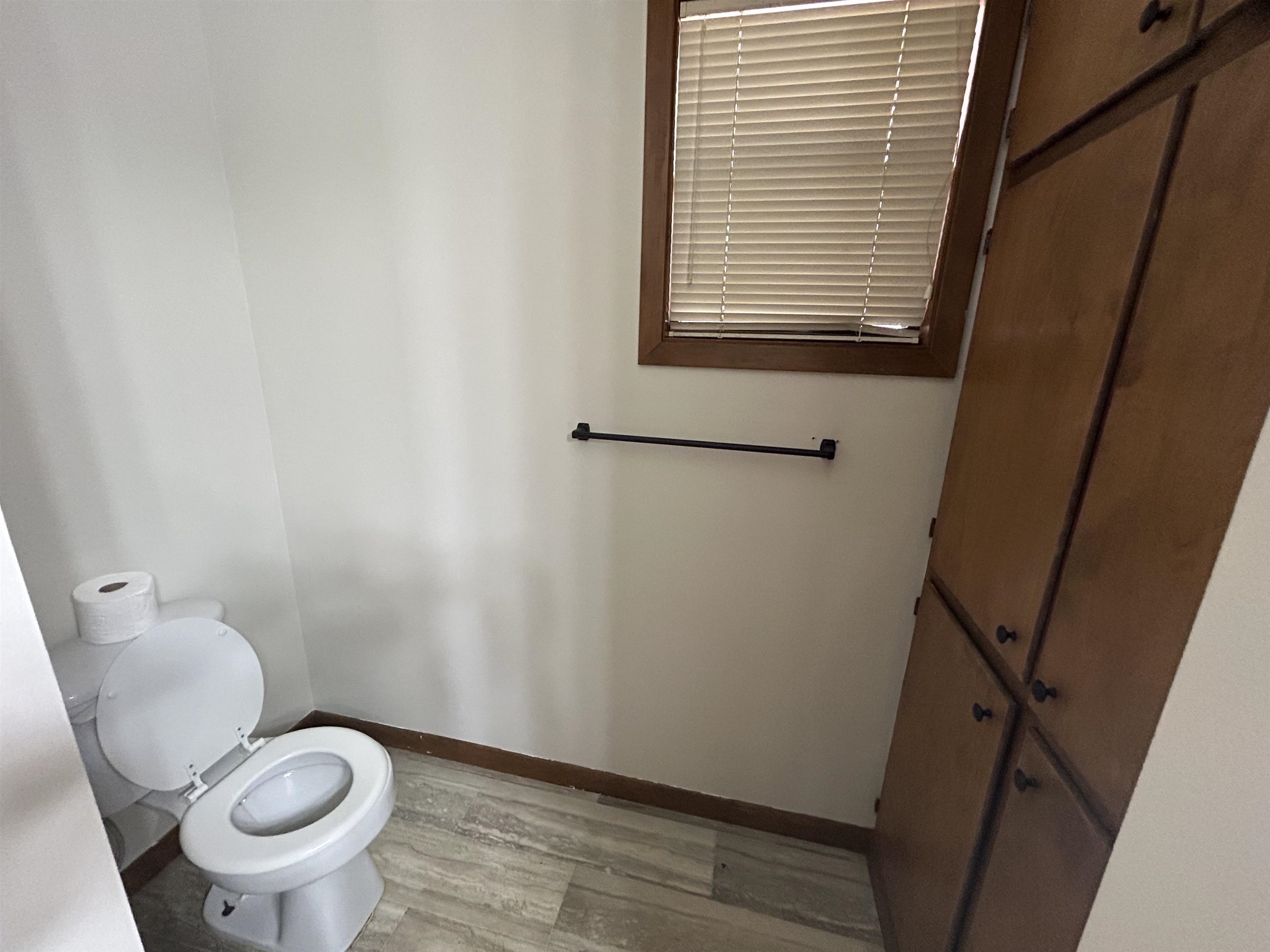 Crow 2nd - Residential Lease