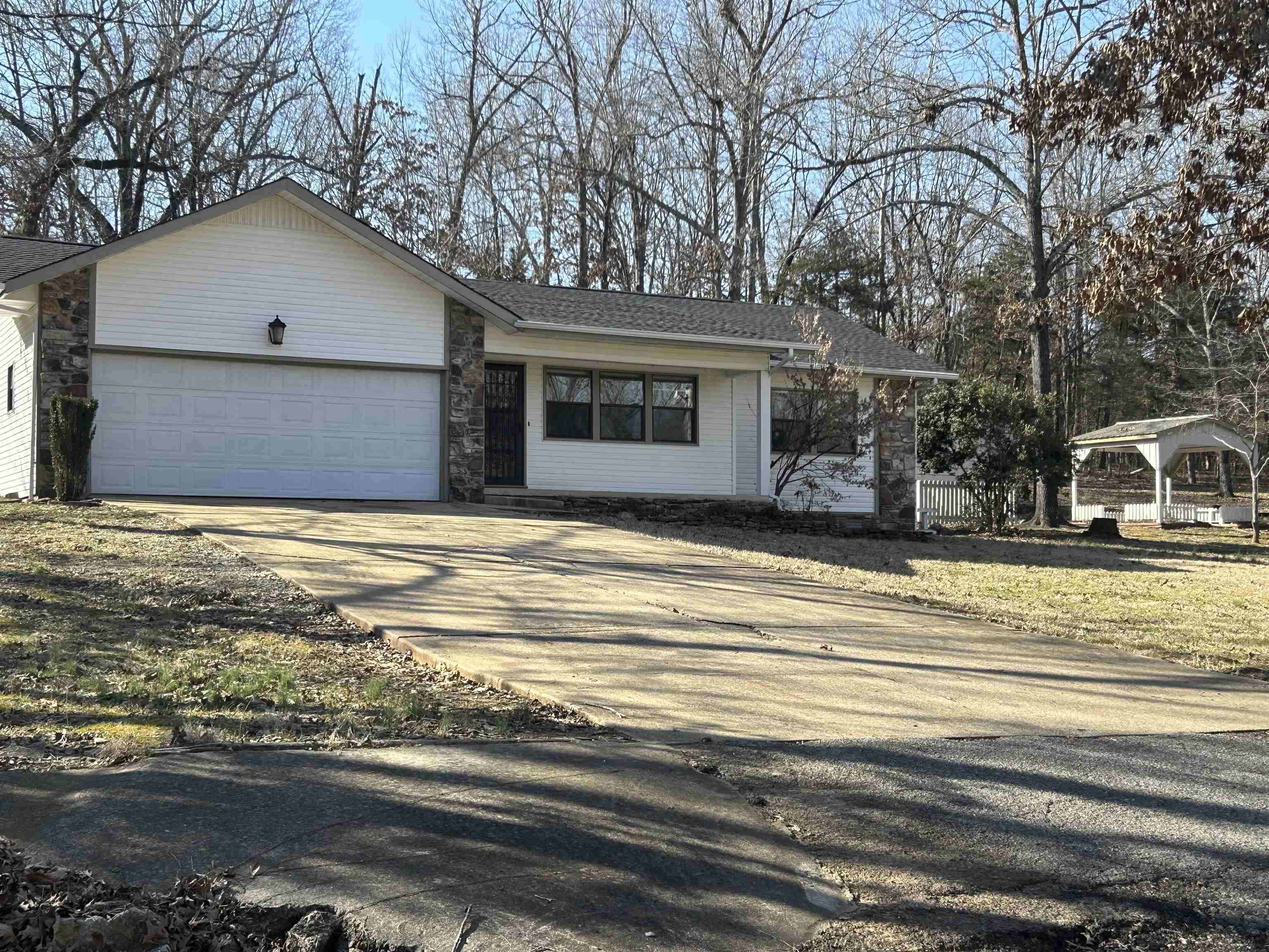 Crow 2nd - Residential Lease