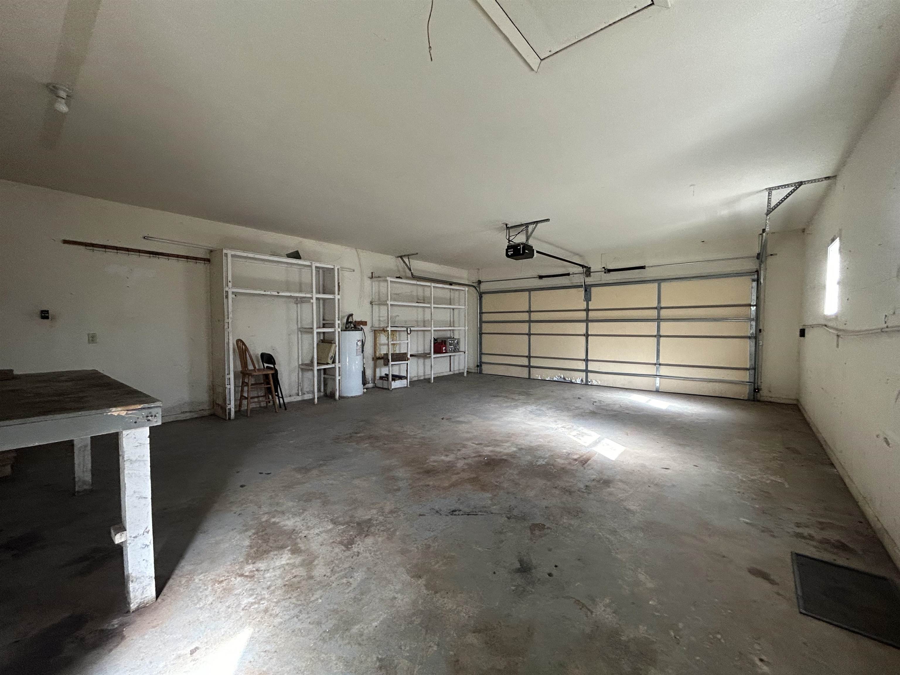 Crow 2nd - Residential Lease