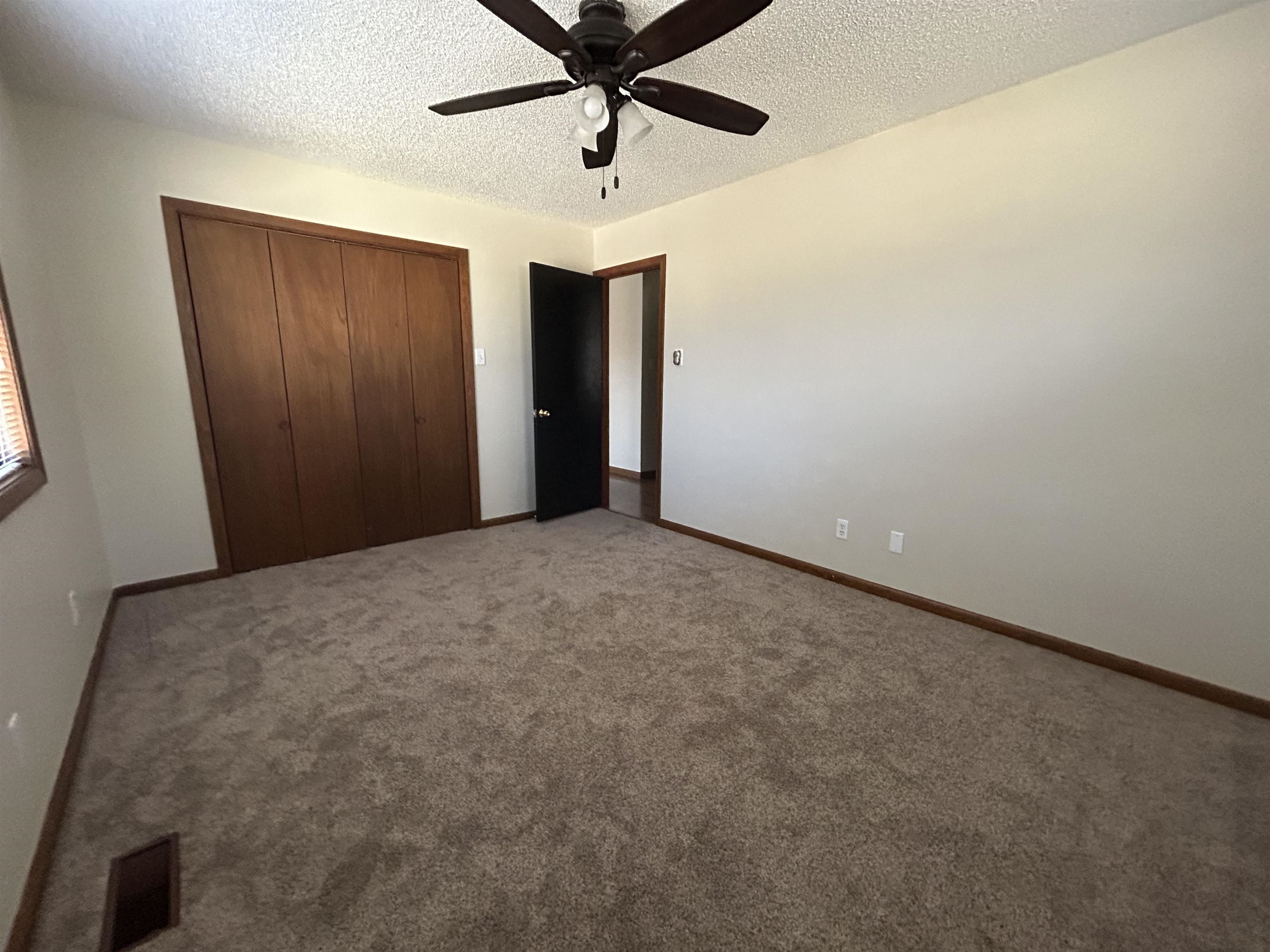 Crow 2nd - Residential Lease