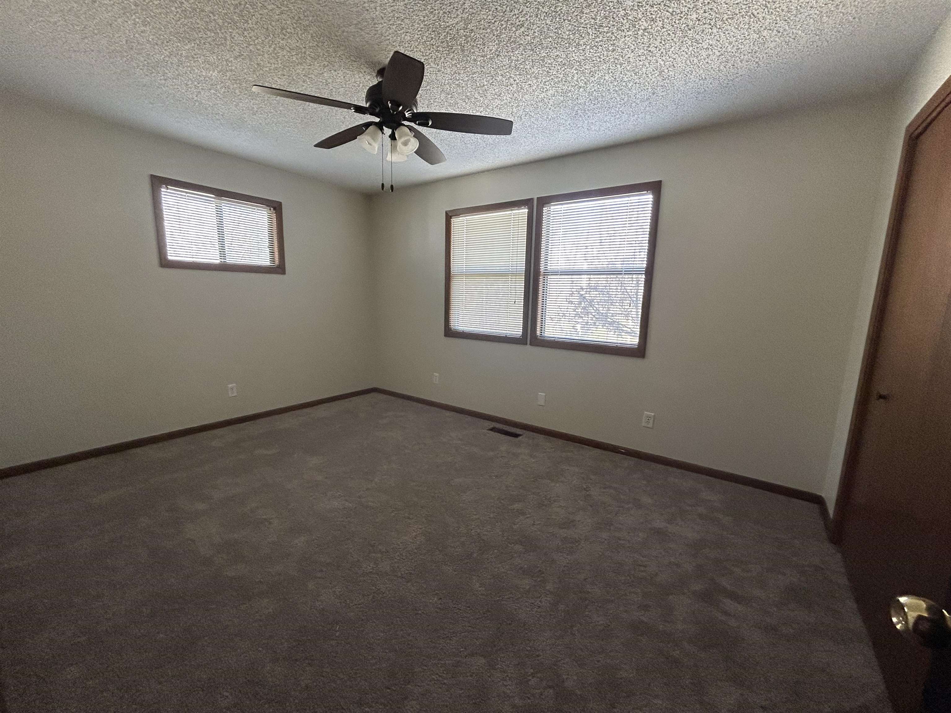 Crow 2nd - Residential Lease