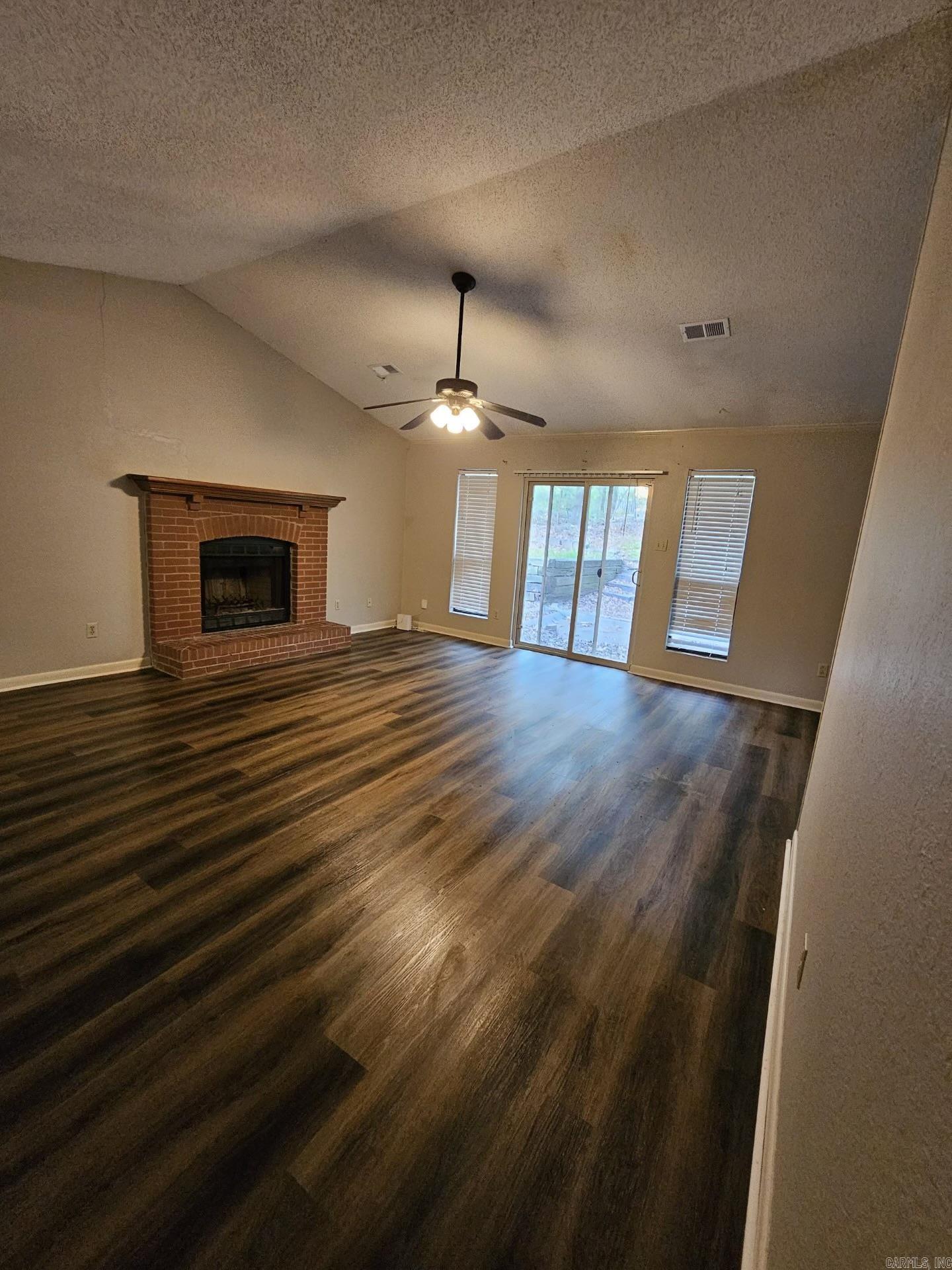 MAUMELLE TOWN CENTER ADDN - Residential