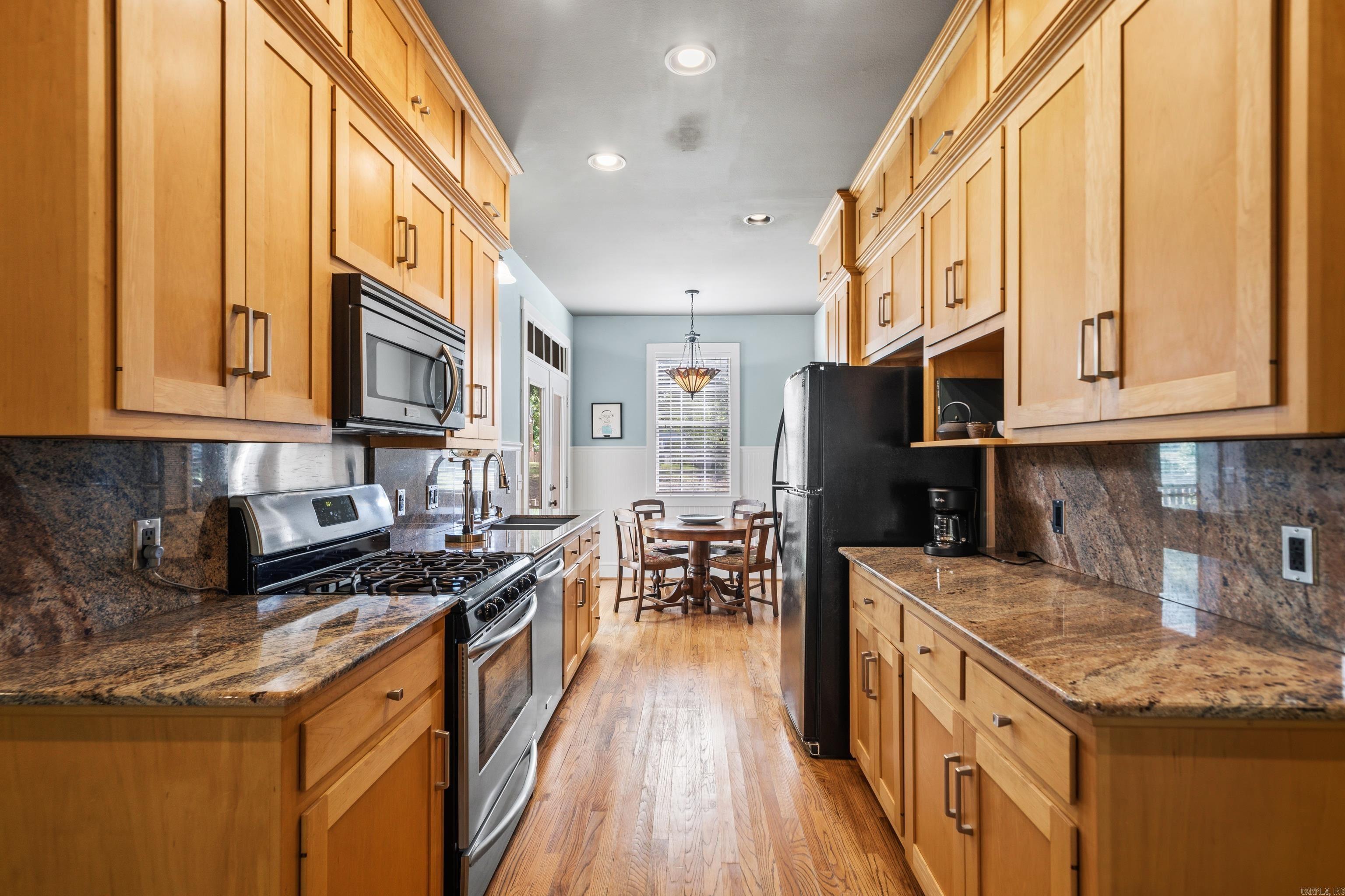 SHADOW RIDGE - Residential