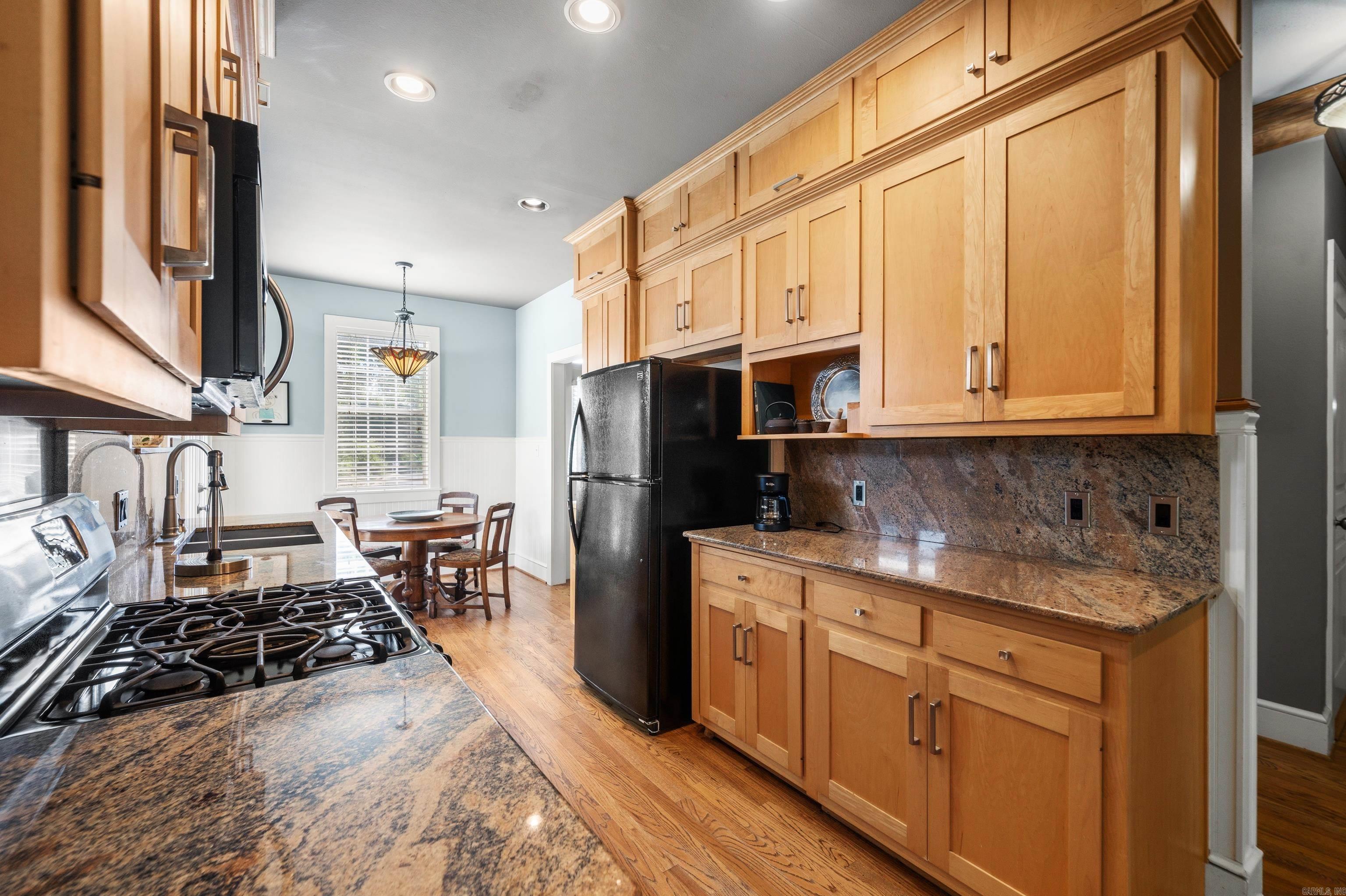 SHADOW RIDGE - Residential