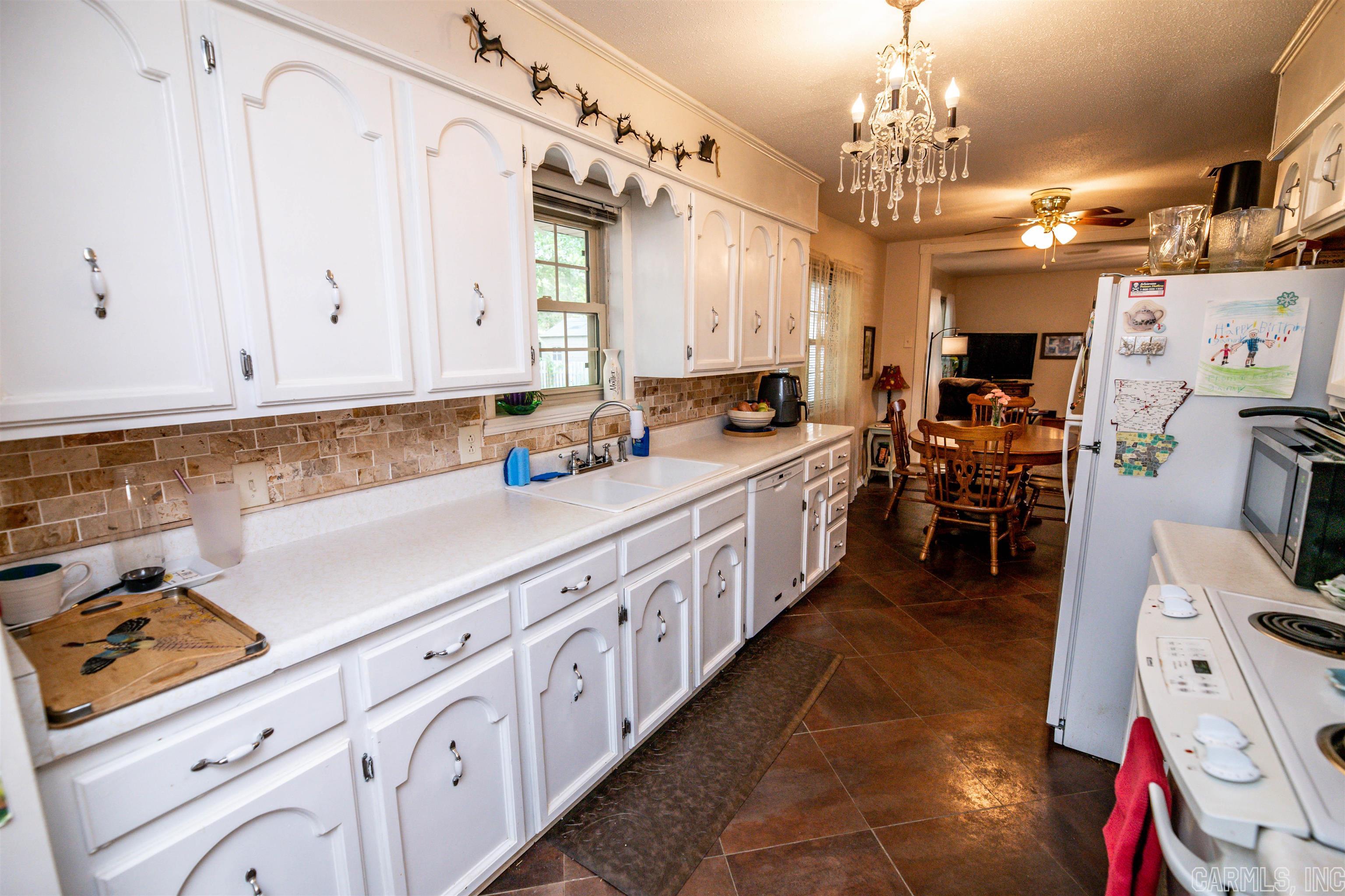 DAVIS & GARVIN - Residential