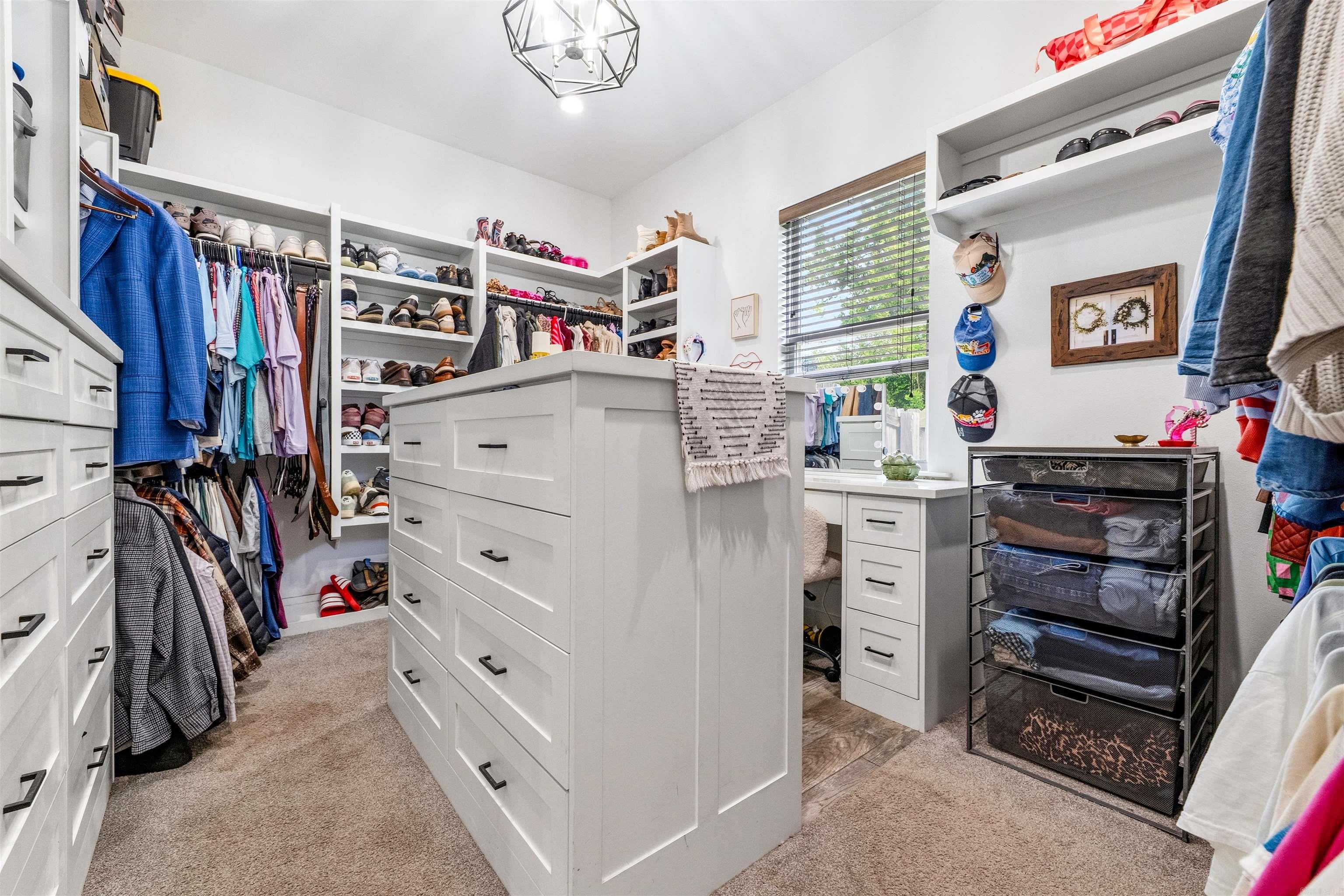 COLDWATER CREEK - Residential