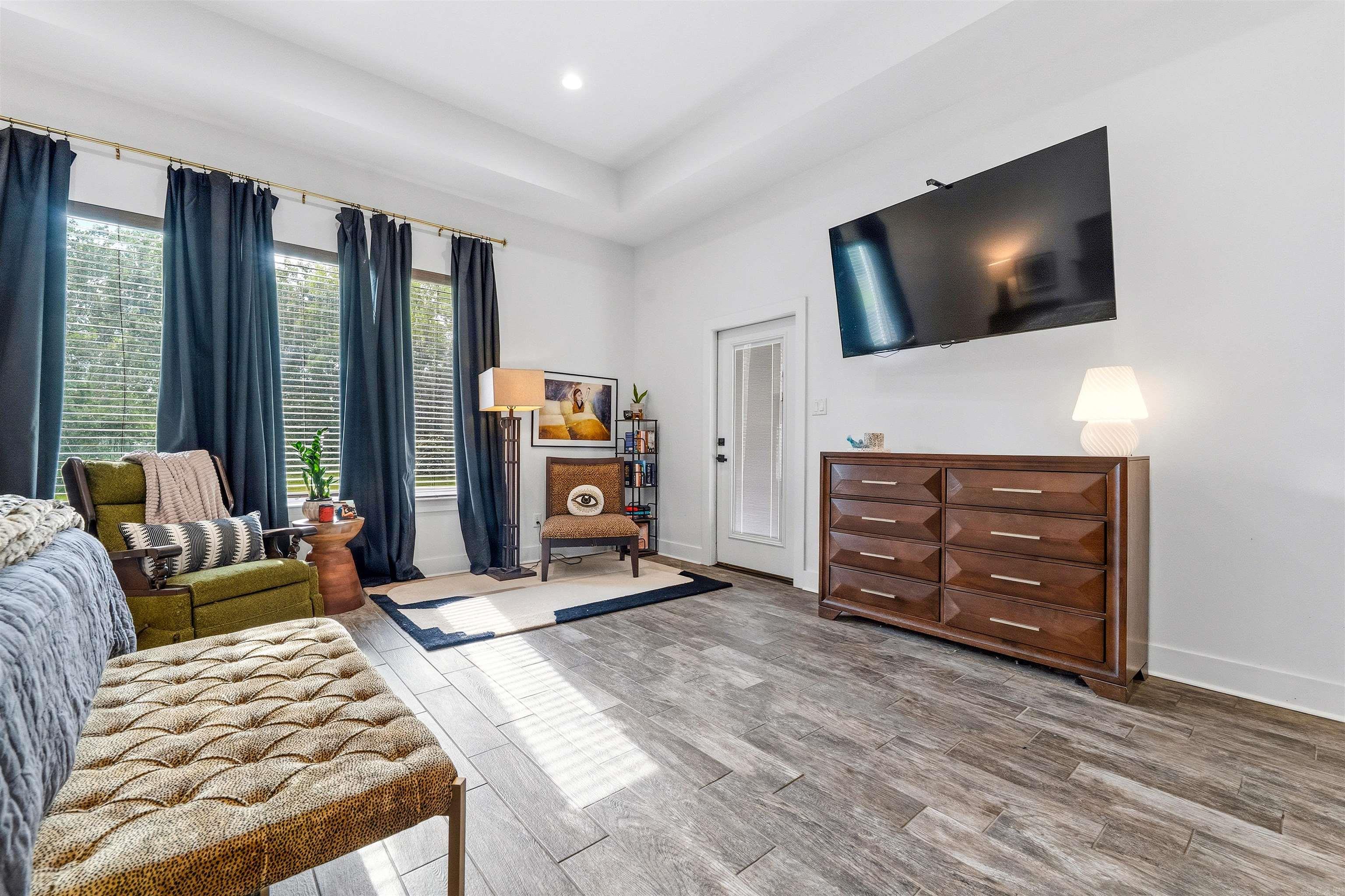 COLDWATER CREEK - Residential