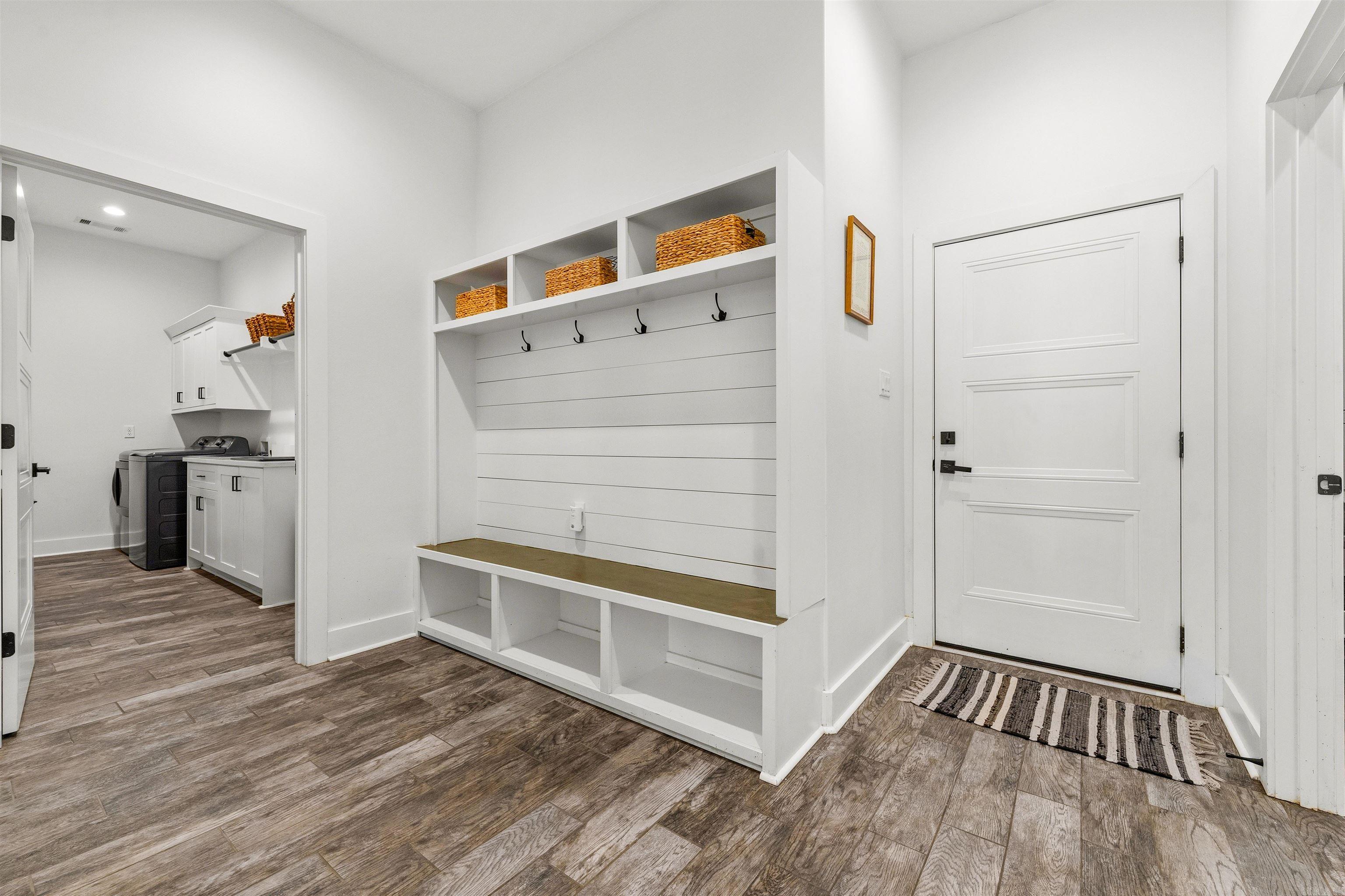 COLDWATER CREEK - Residential