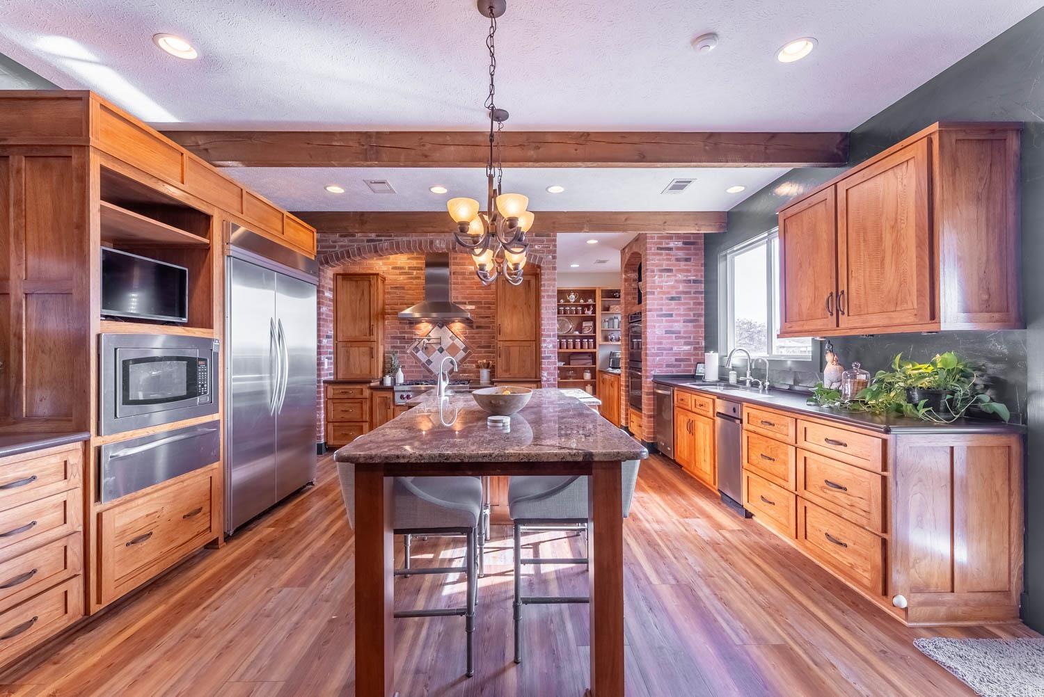 BIG CREEK ESTATES - Residential