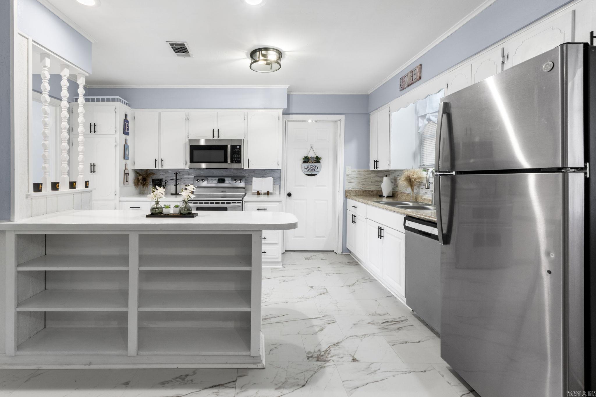 GREEN HILLS - Residential