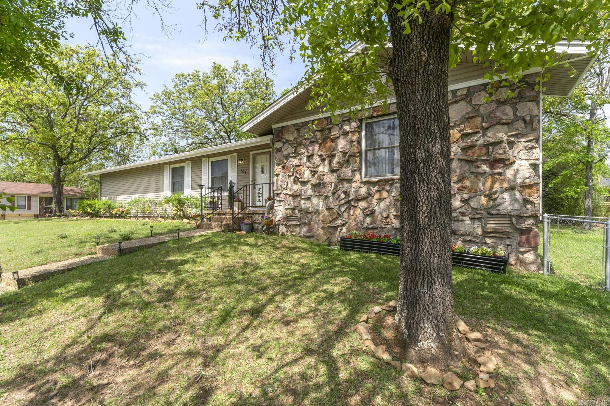 GREEN HILLS - Residential