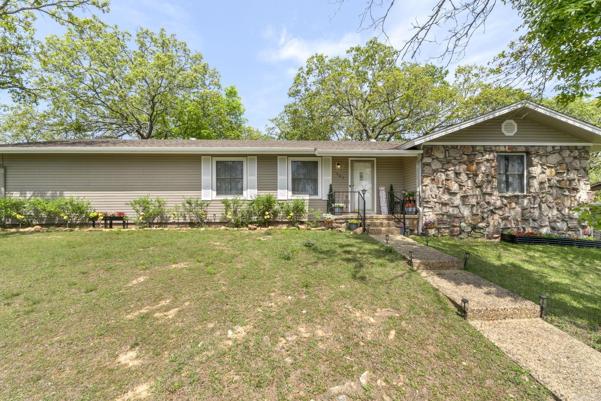 GREEN HILLS - Residential