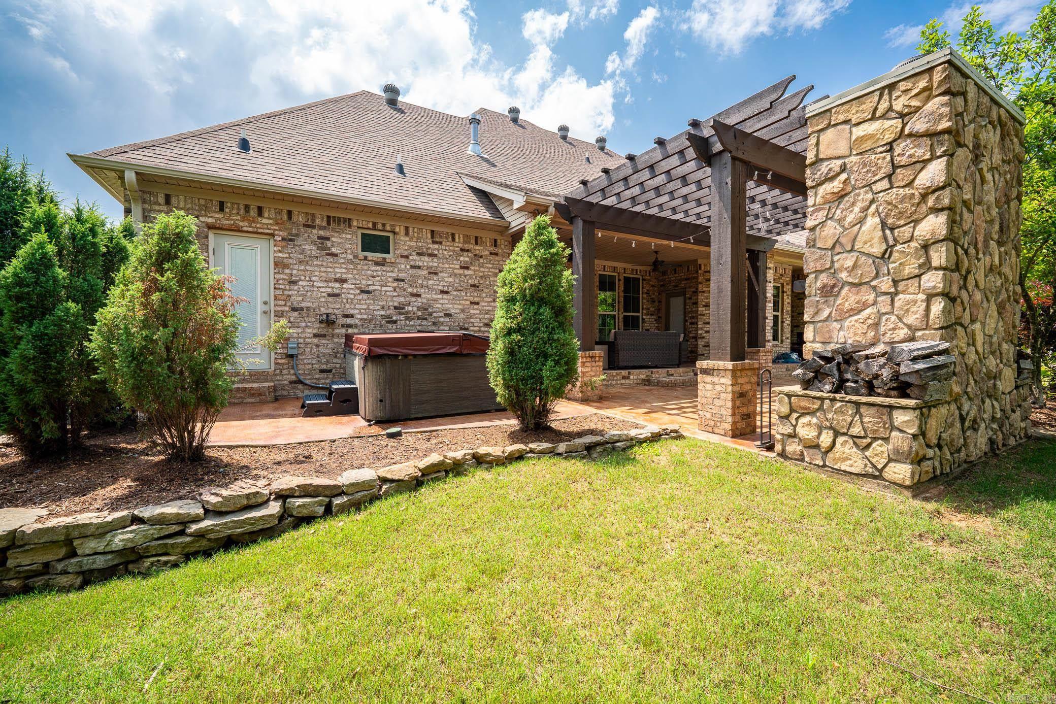 WEATHERSTONE - Residential