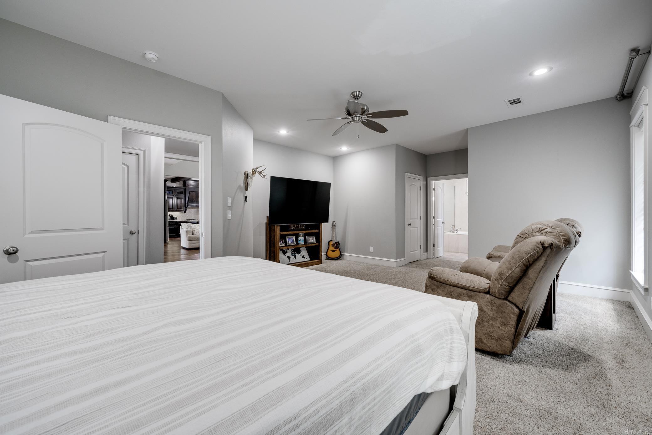 WEATHERSTONE - Residential