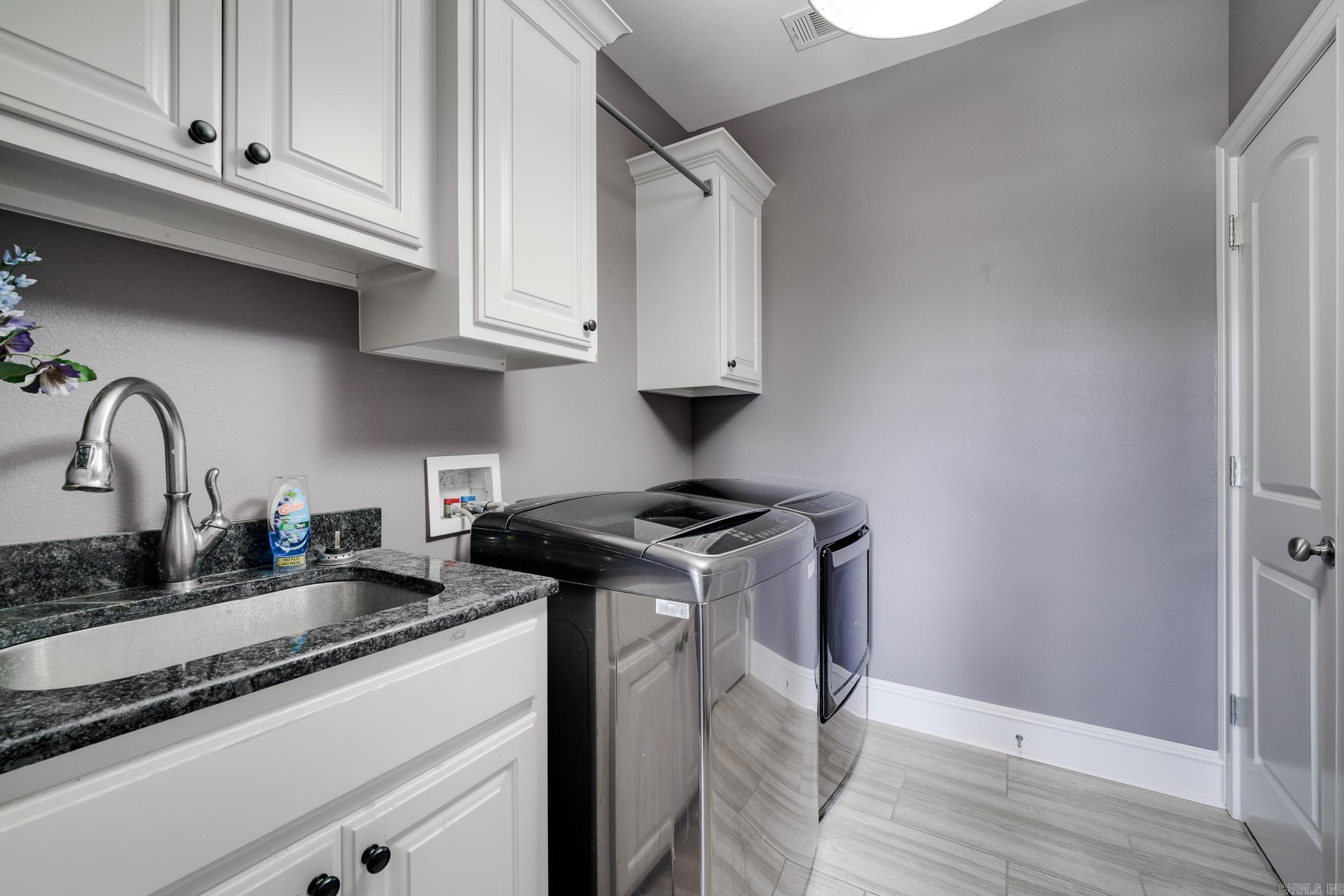 WEATHERSTONE - Residential