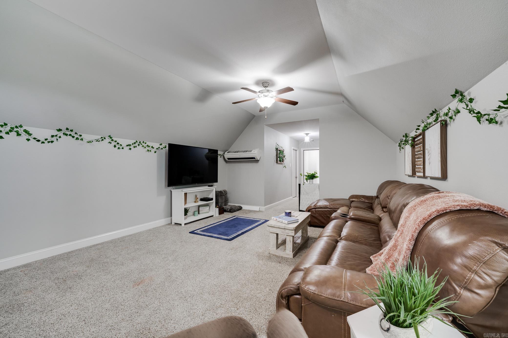 WEATHERSTONE - Residential