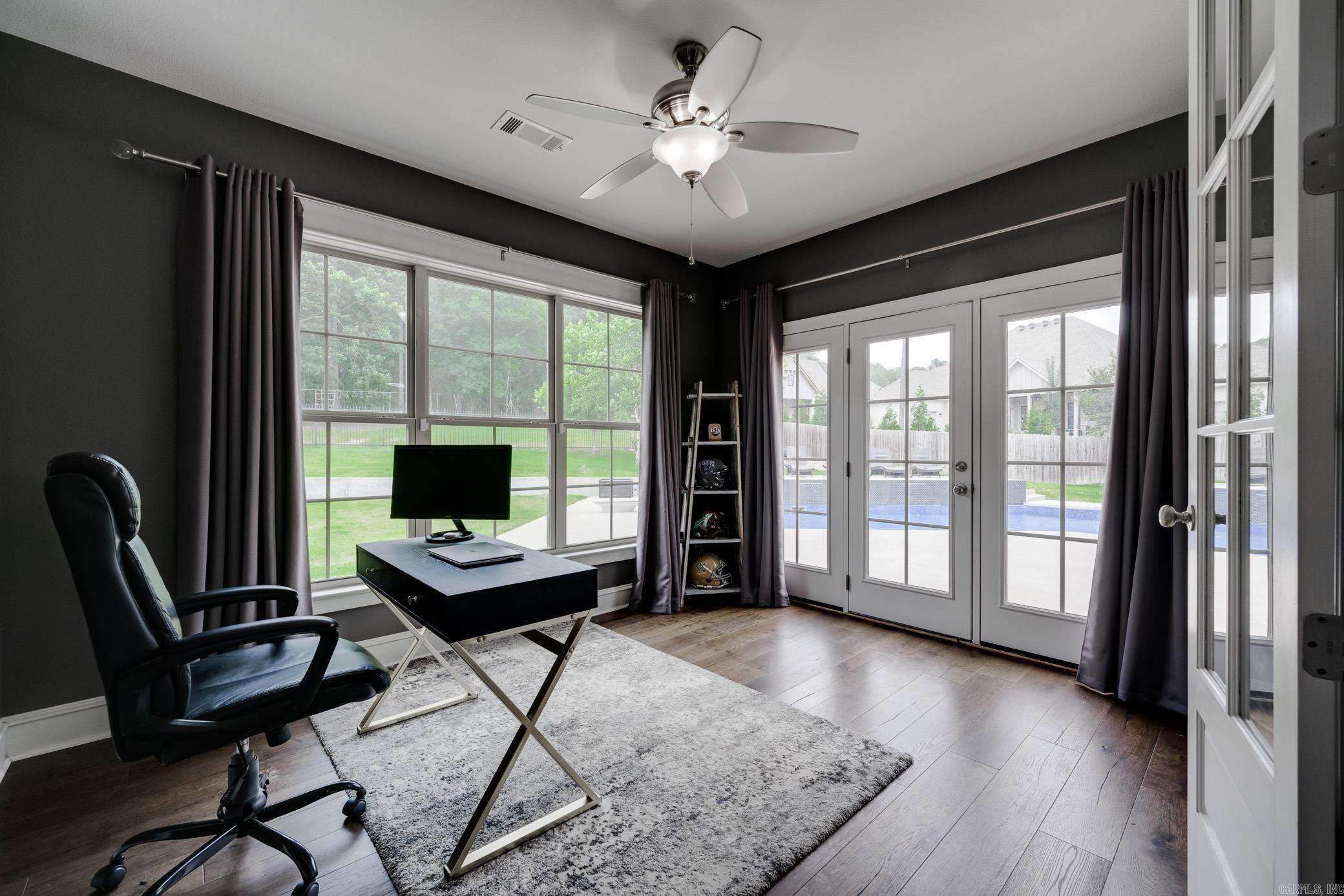 WEATHERSTONE - Residential