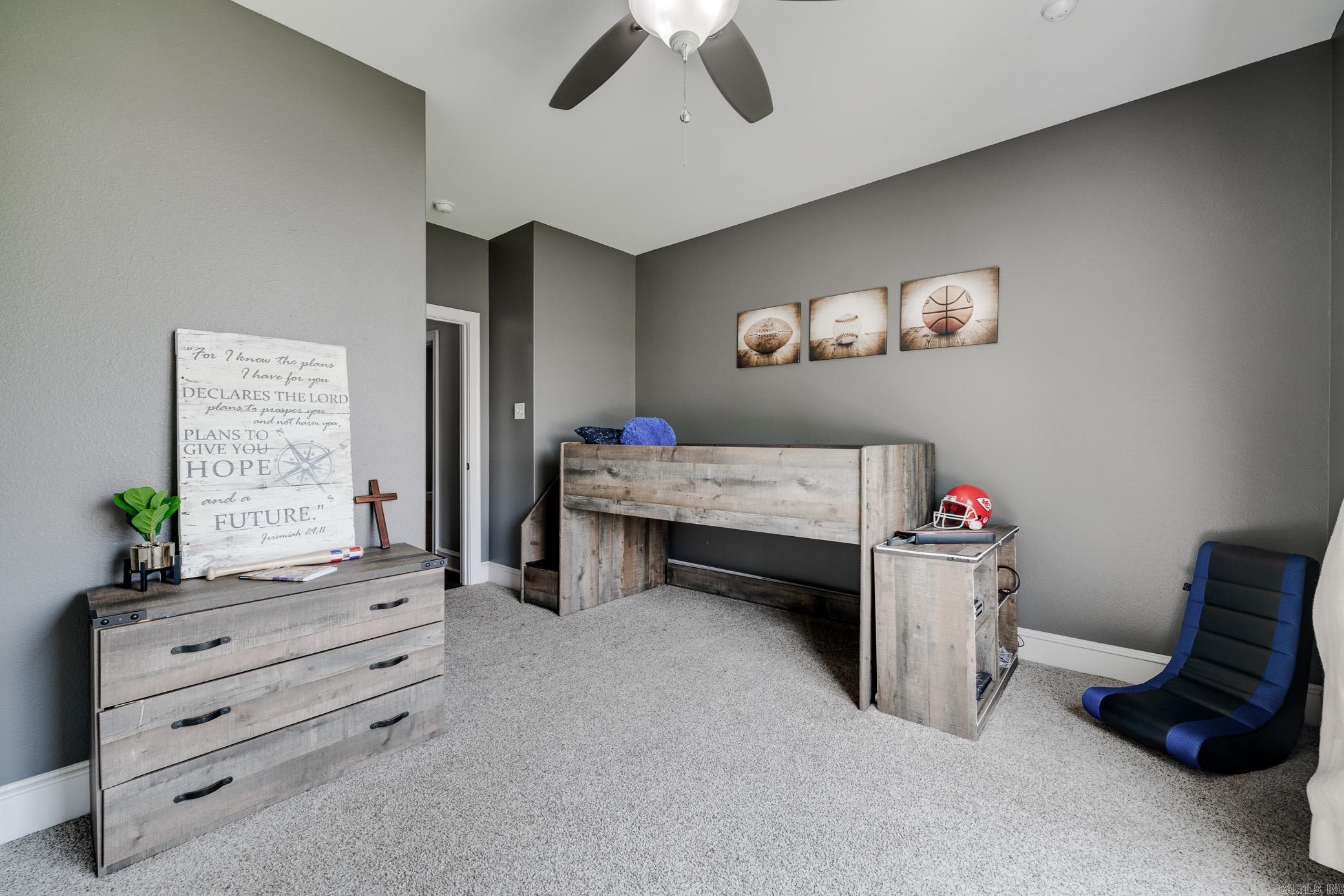 WEATHERSTONE - Residential