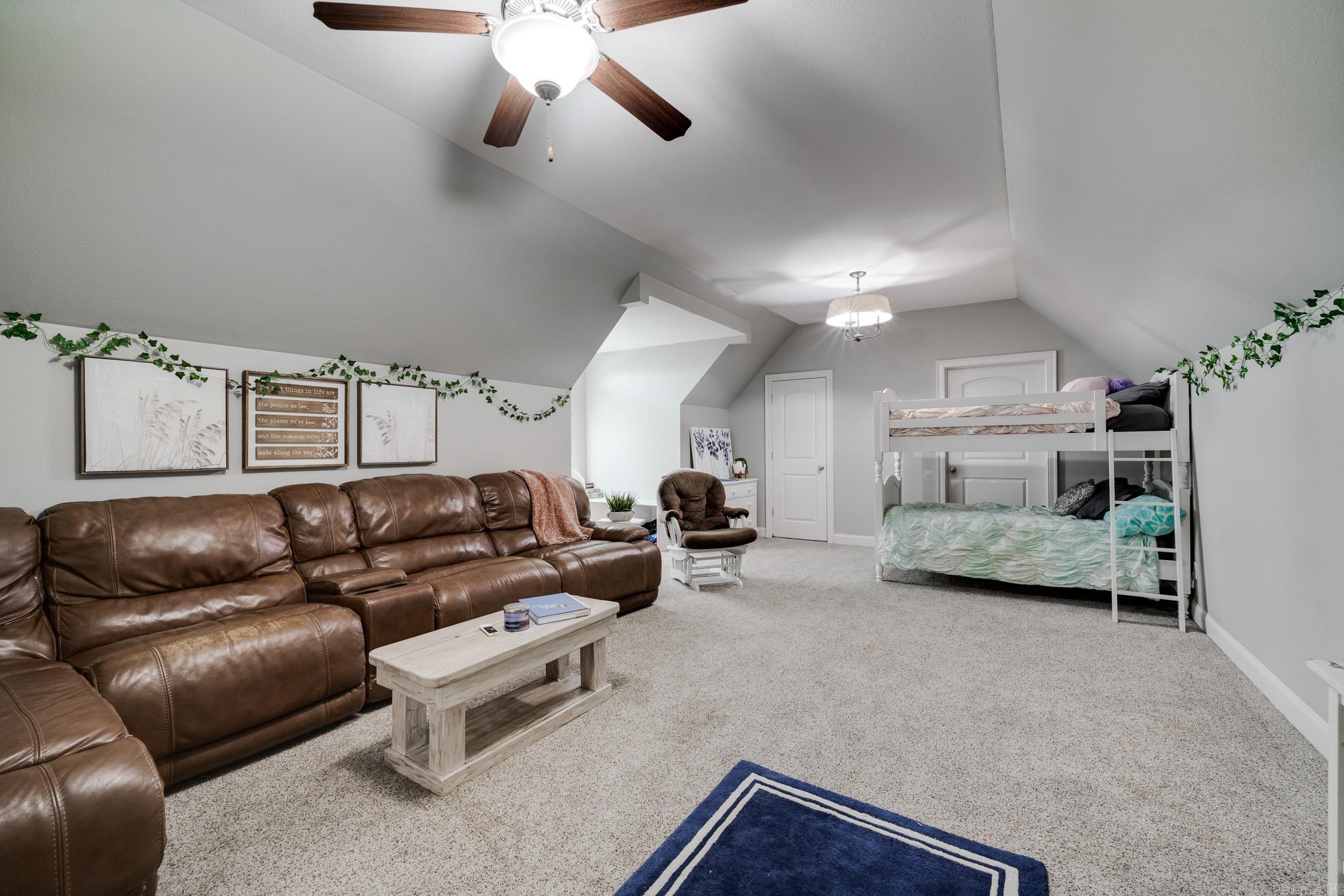 WEATHERSTONE - Residential