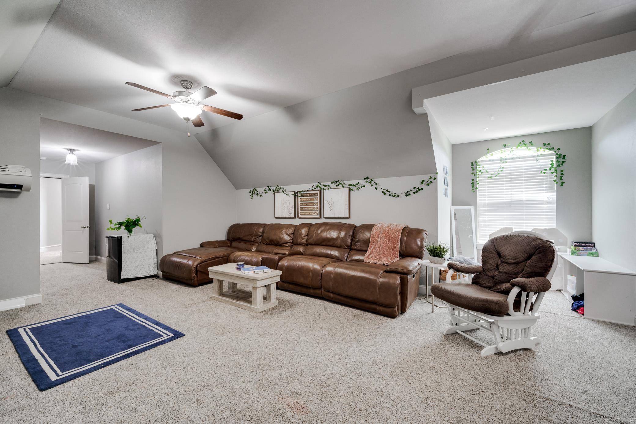 WEATHERSTONE - Residential
