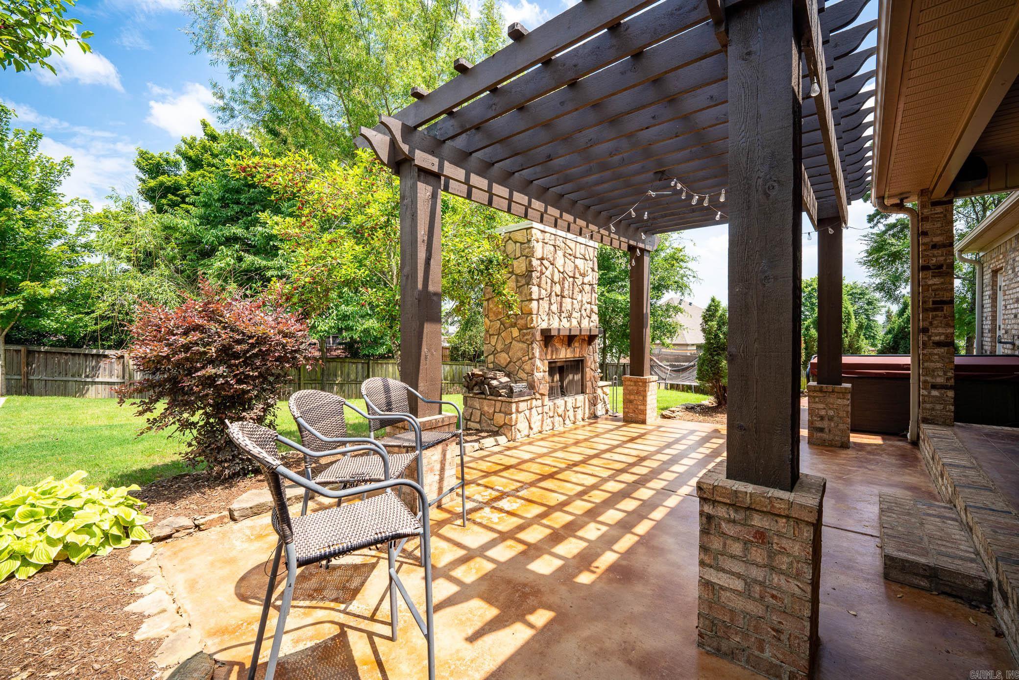 WEATHERSTONE - Residential
