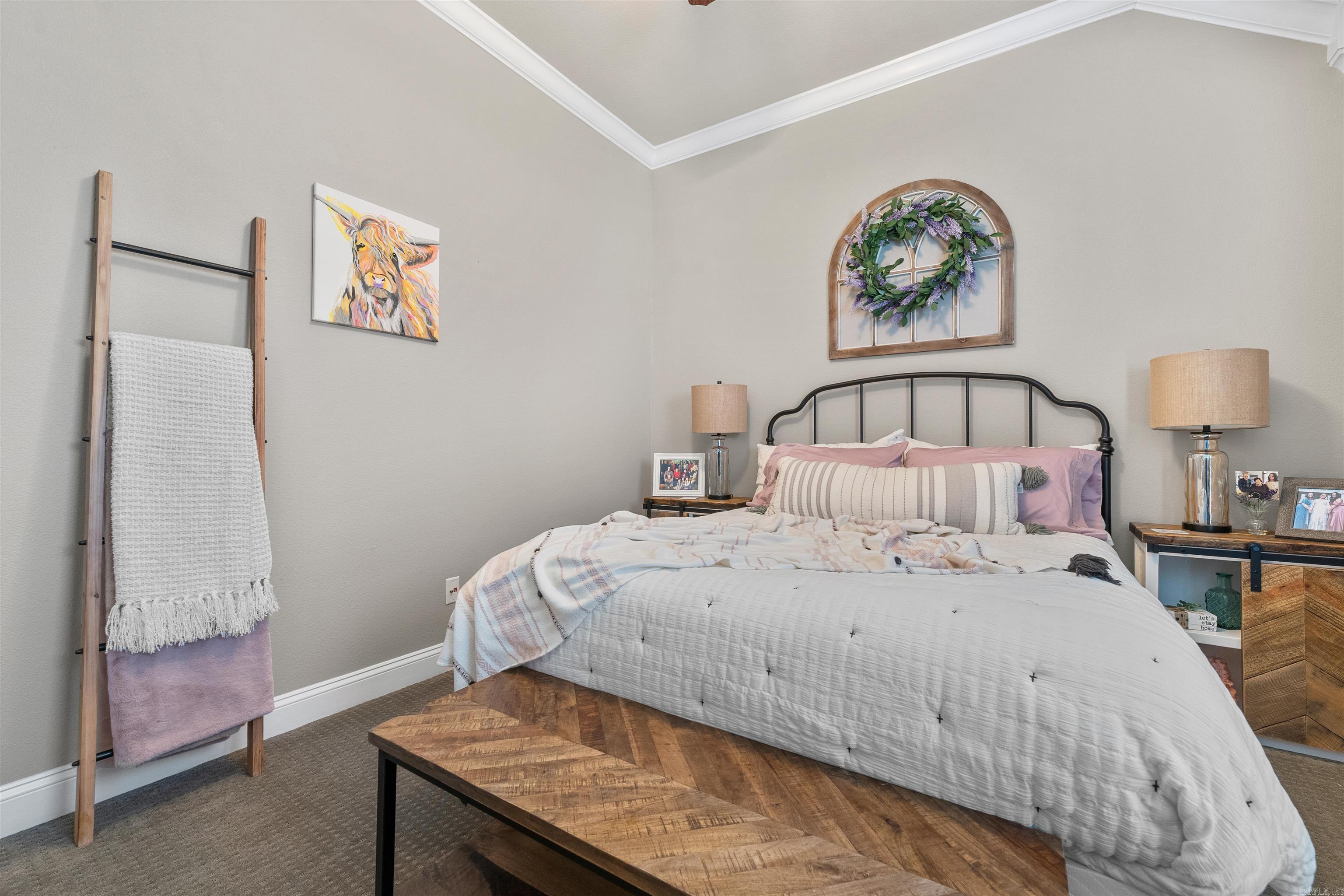 COUNTRY CLUB OF ARK THE - Residential