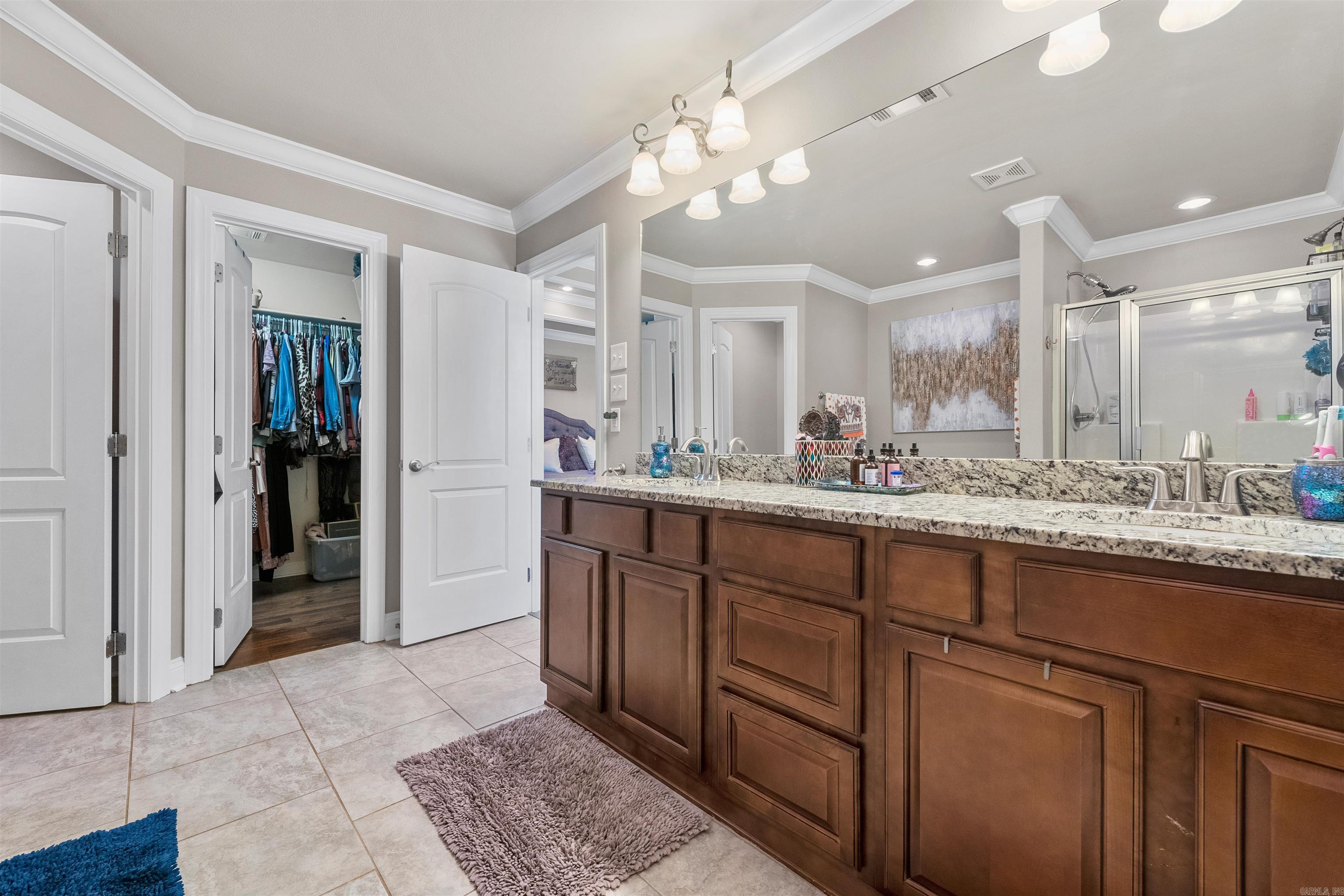 COUNTRY CLUB OF ARK THE - Residential