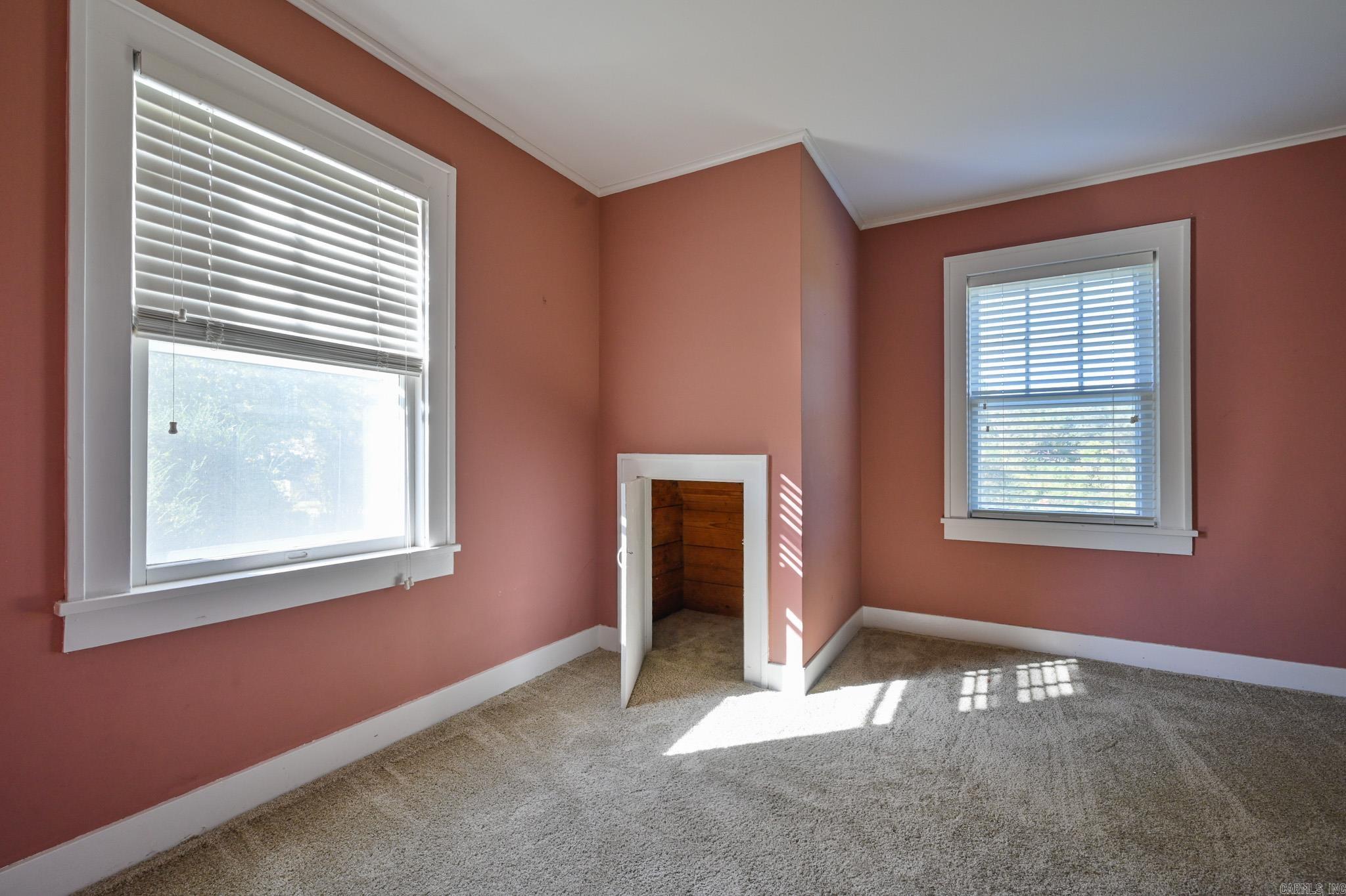 Halls Second - Residential