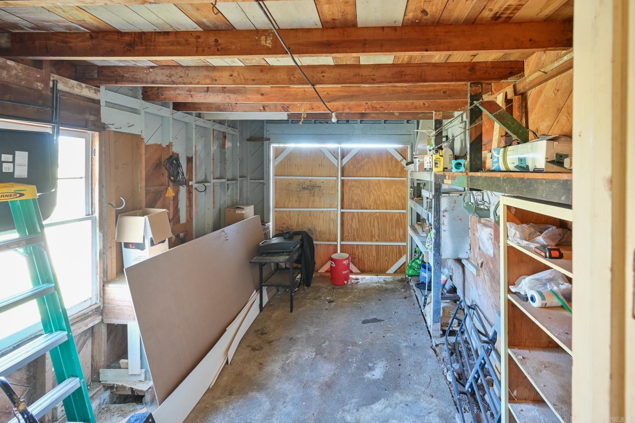 Halls Second - Residential