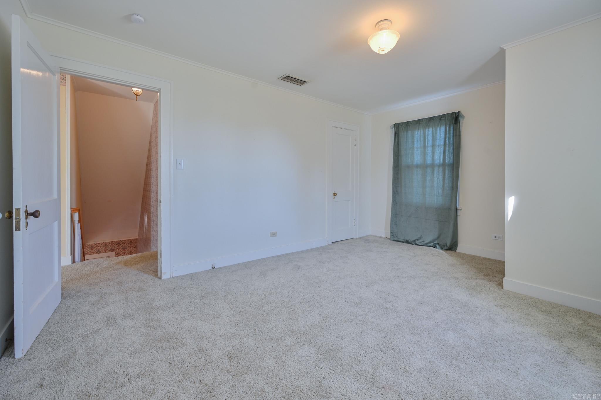 Halls Second - Residential